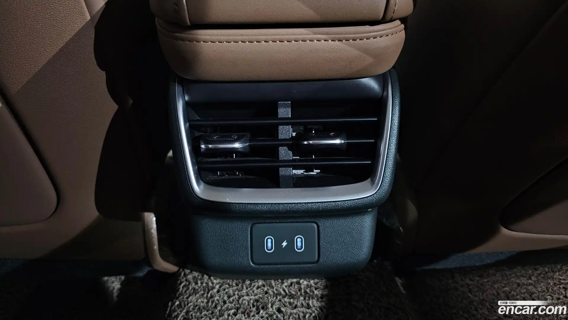 Grandeur Hyundai 2023.0-OPTION-052