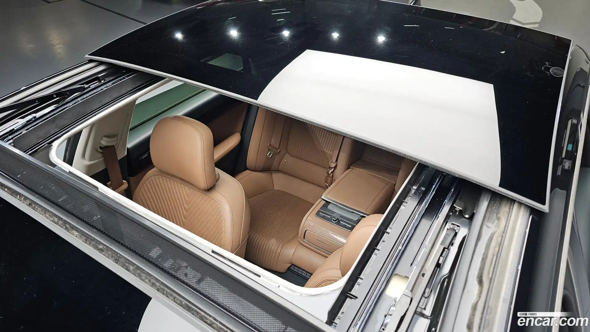 Grandeur Hyundai 2023.0-OPTION-056