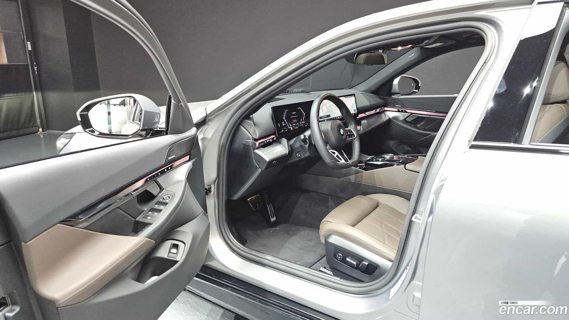 5-Series BMW 2025.4-INNER-010
