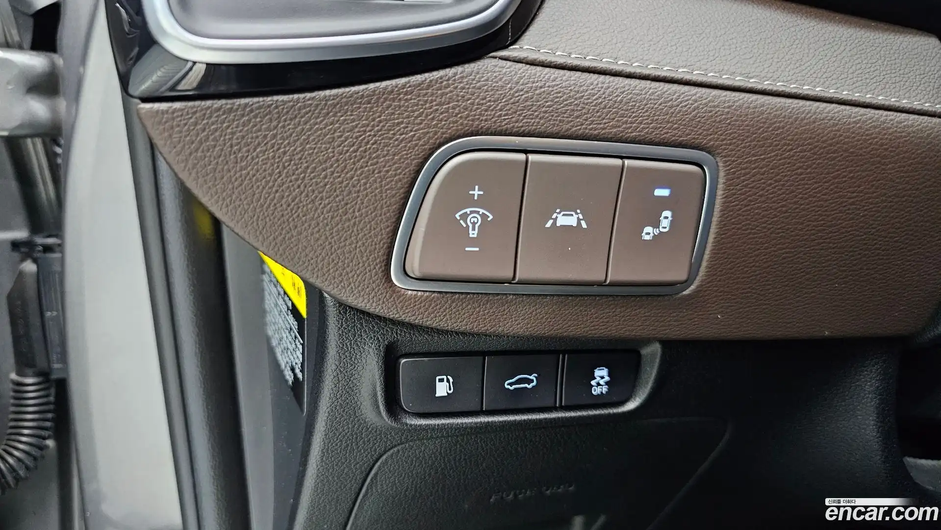 Grandeur Hyundai 2018.4-OPTION-020