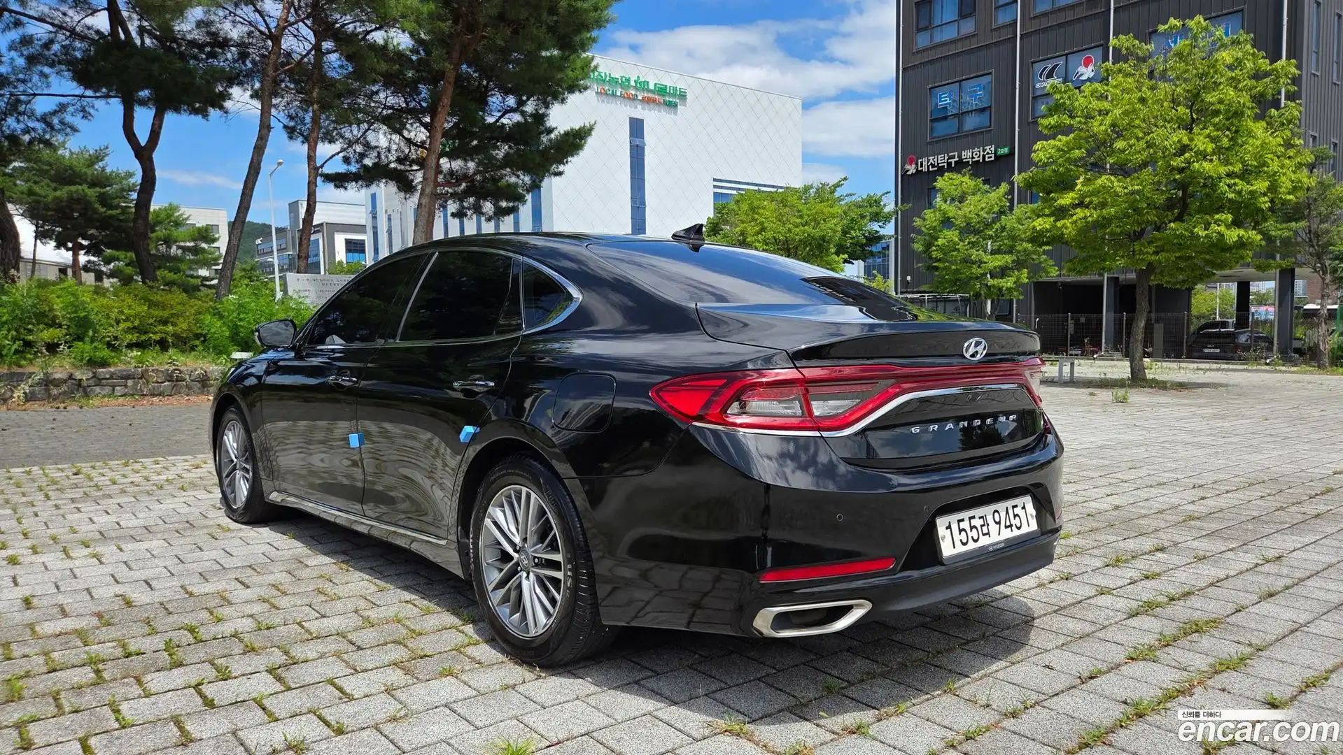 Grandeur Hyundai 2017.11-OUTER-006