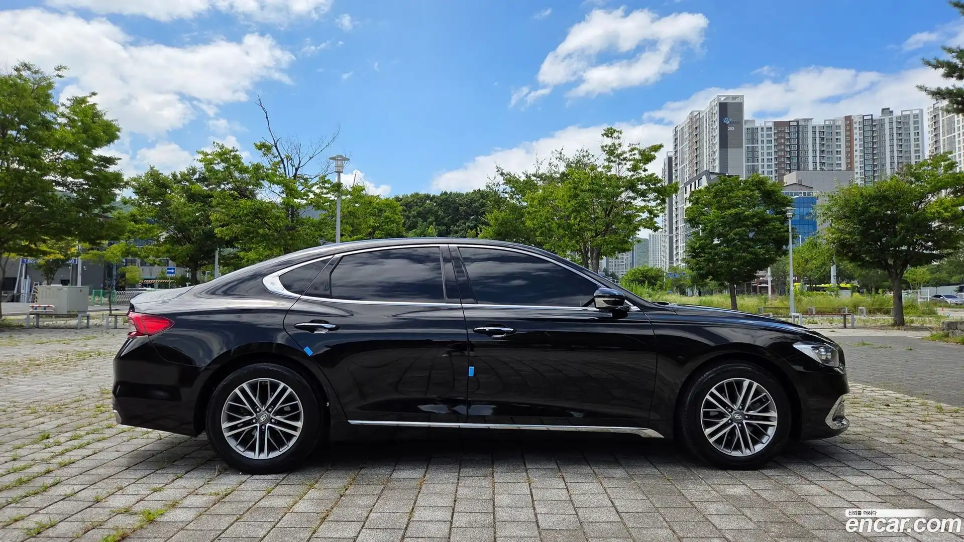 Grandeur Hyundai 2017.11-INNER-008