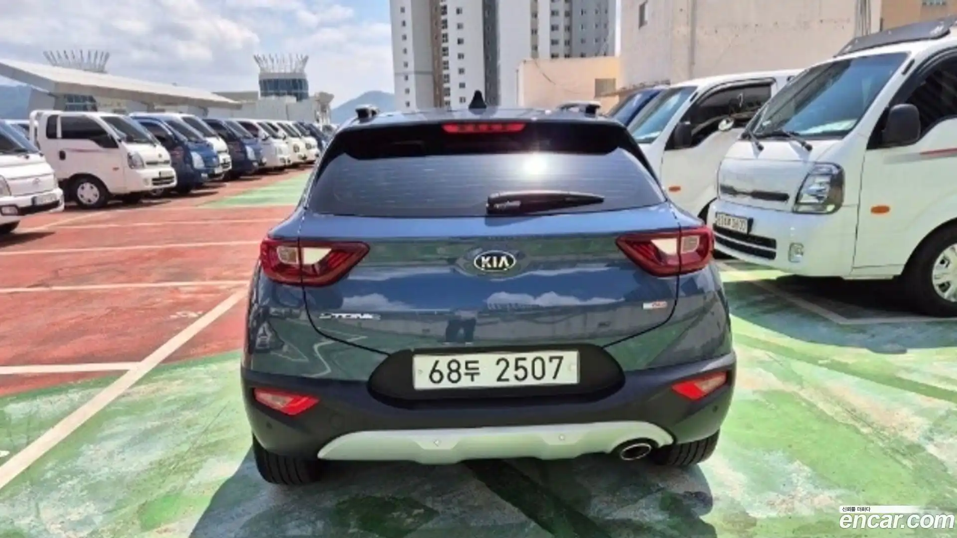 Stonic Kia 2018.7-OUTER-004
