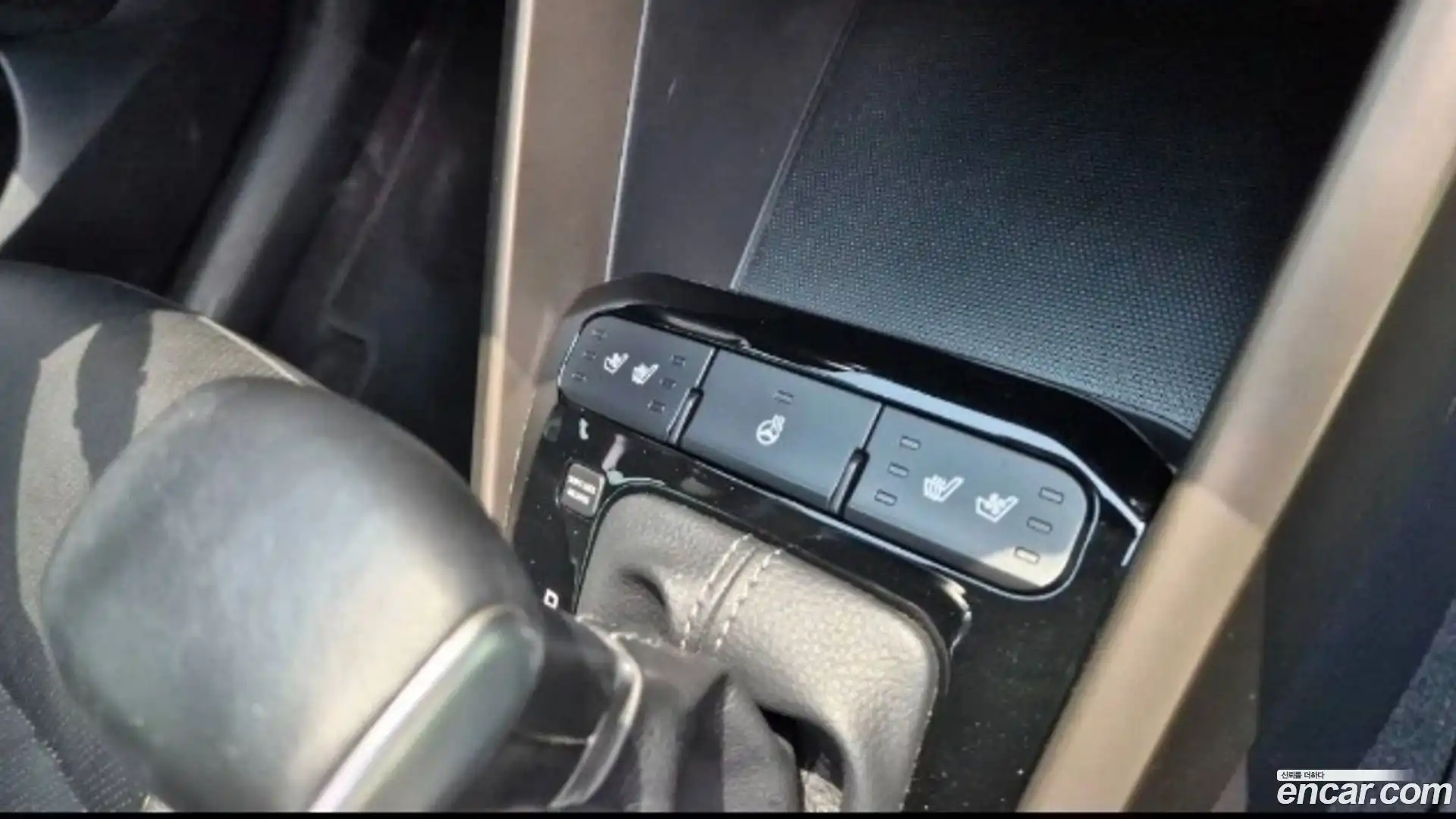 Stonic Kia 2018.7-INNER-008