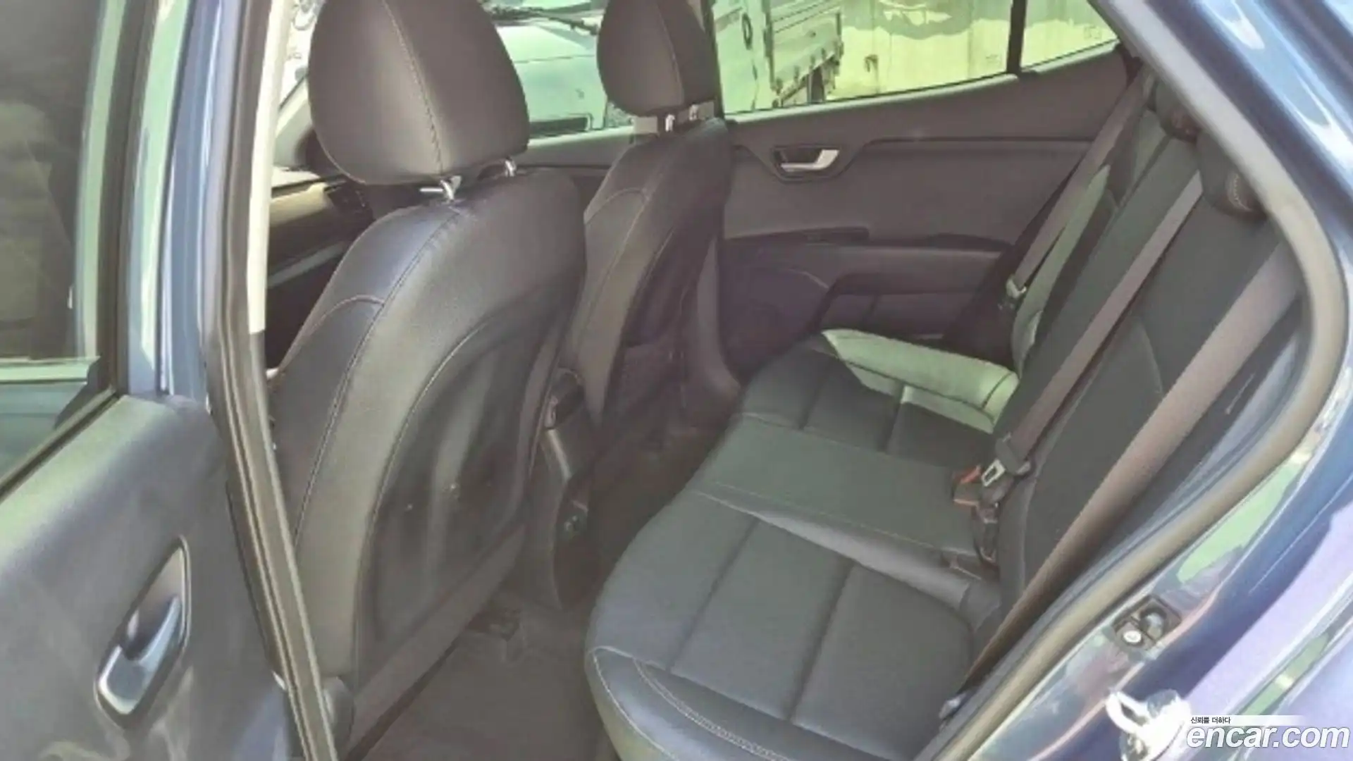 Stonic Kia 2018.7-INNER-010