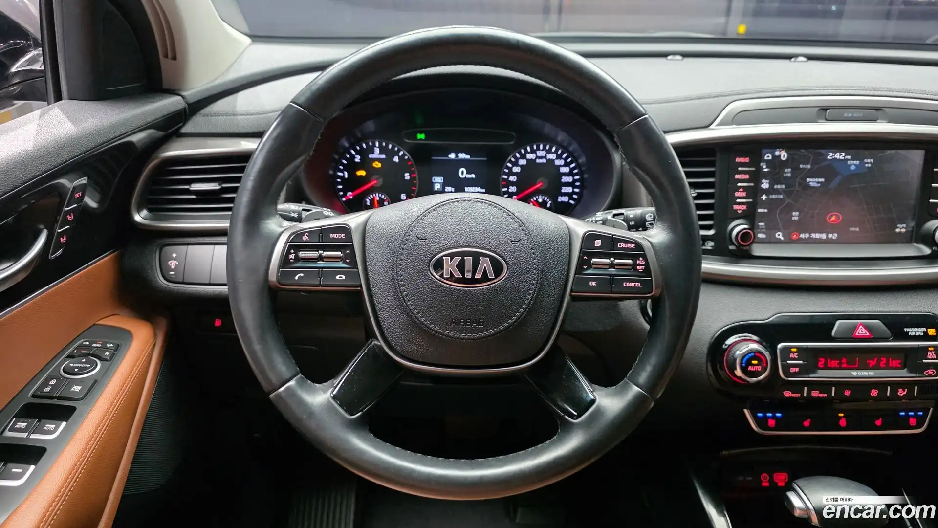 Sorento Kia 2018.0-OPTION-017