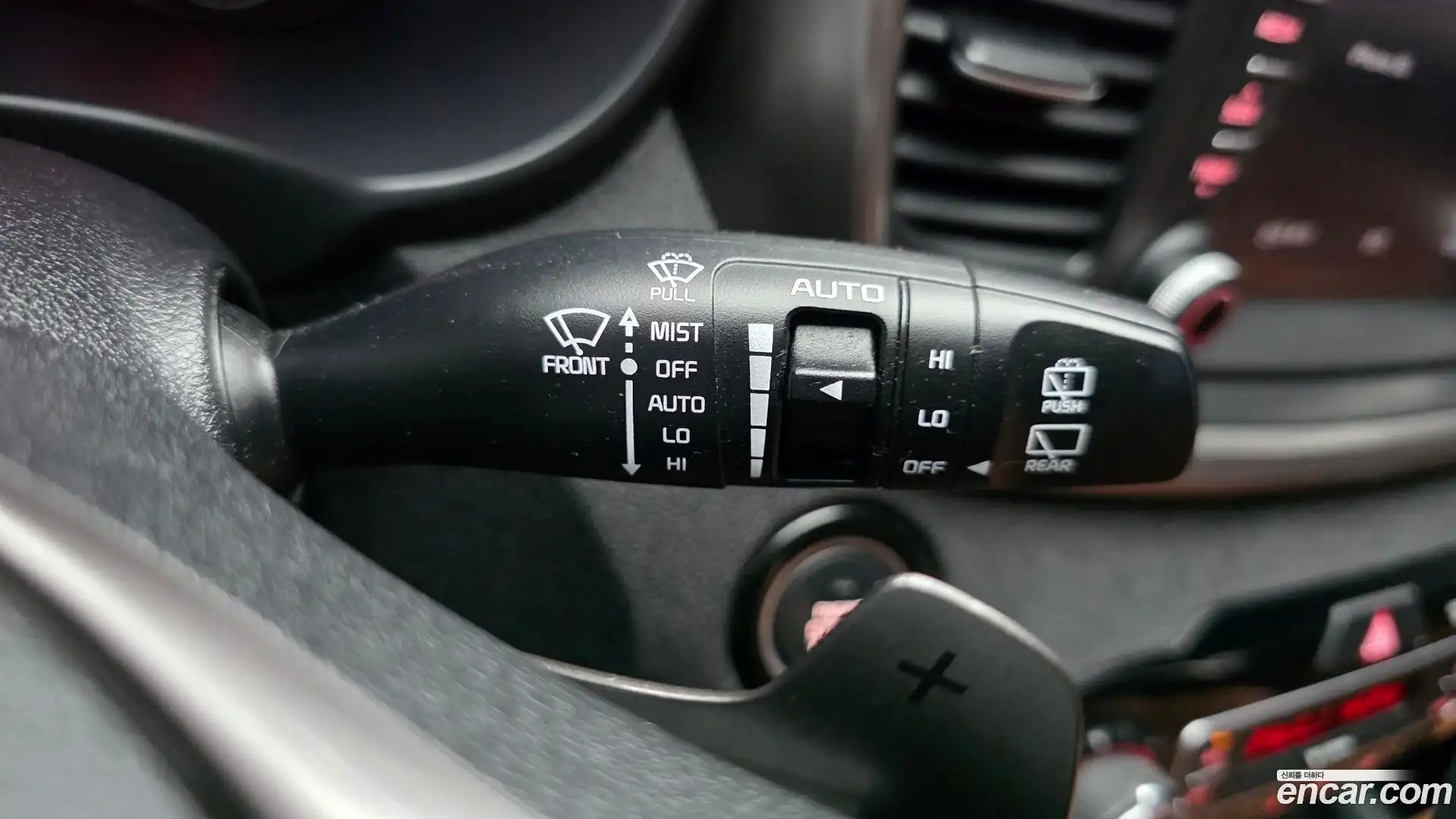 Sorento Kia 2018.0-OPTION-021