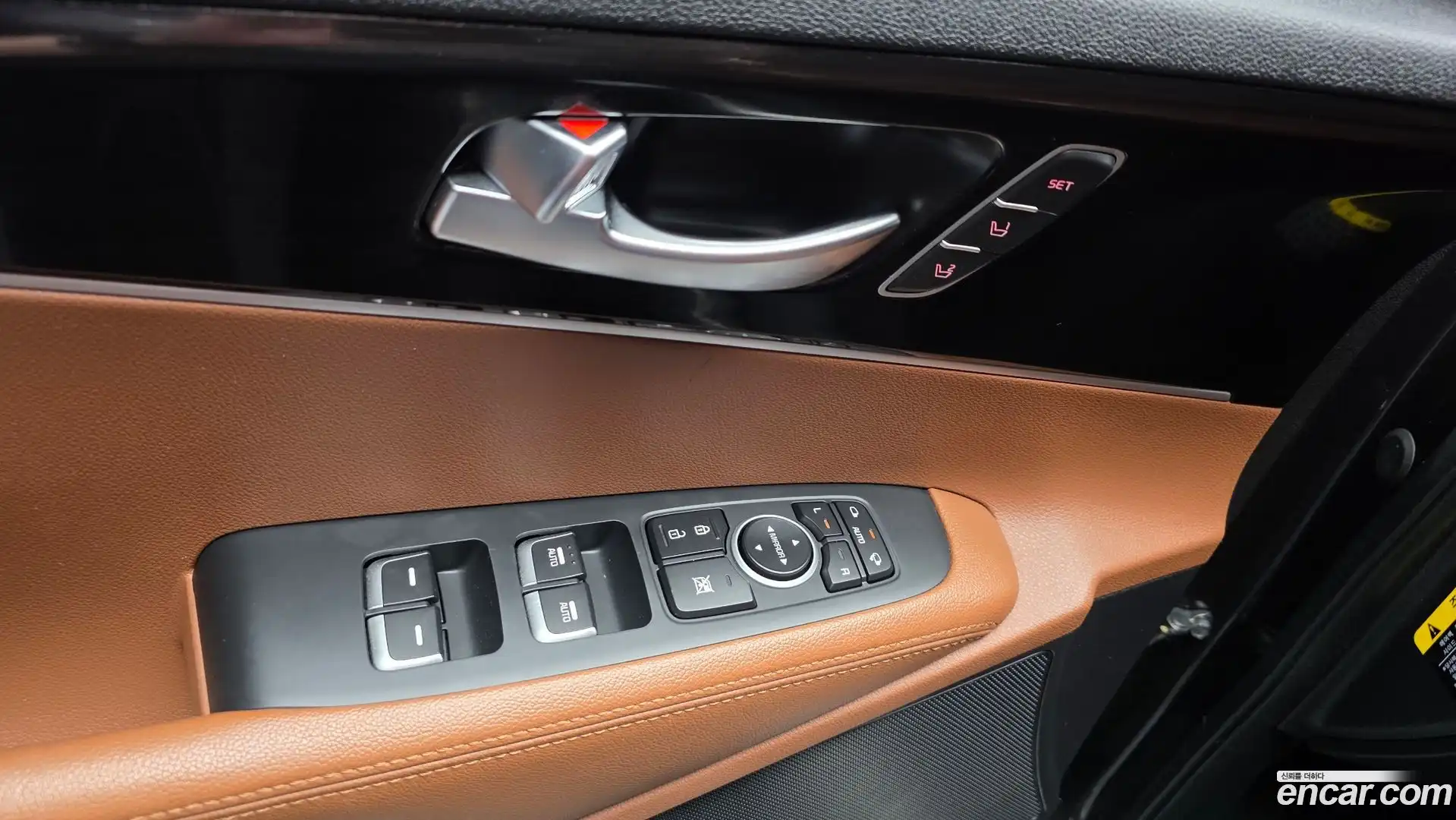 Sorento Kia 2018.0-OPTION-043