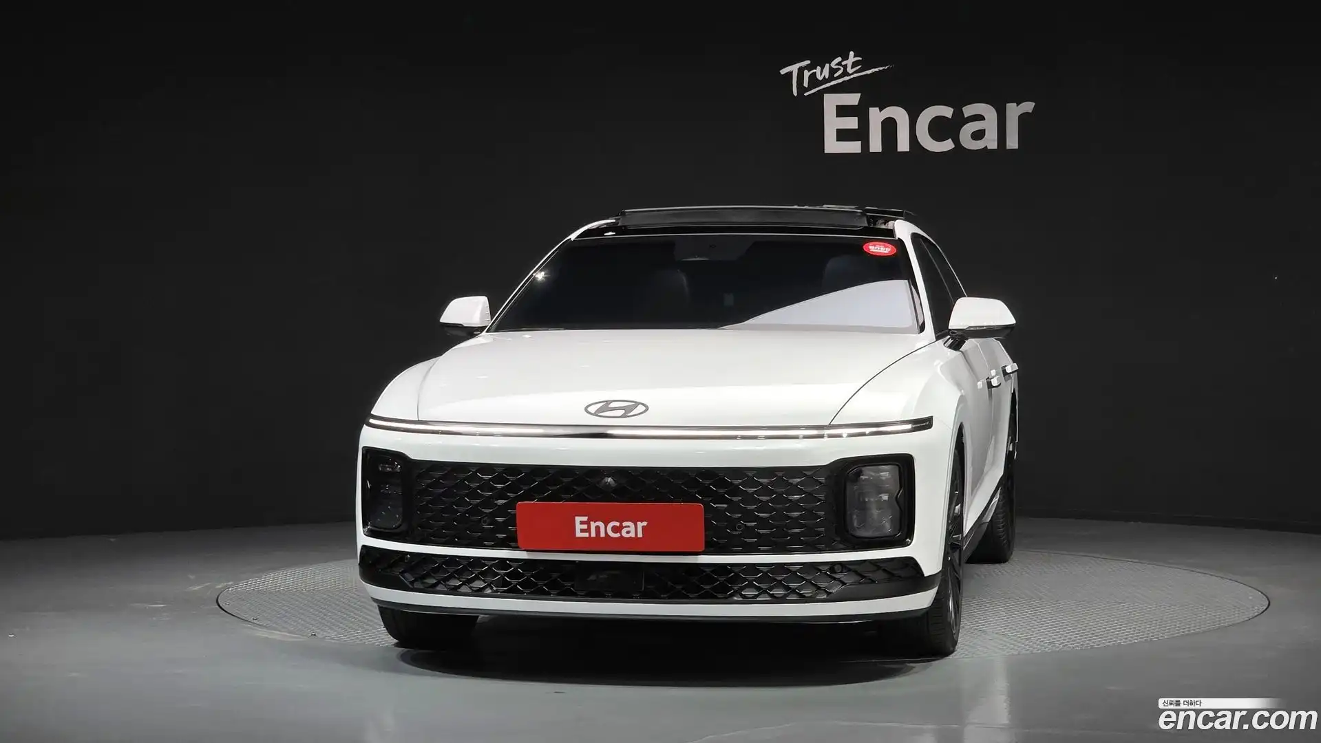 Grandeur Hyundai 2023.11-OUTER-003