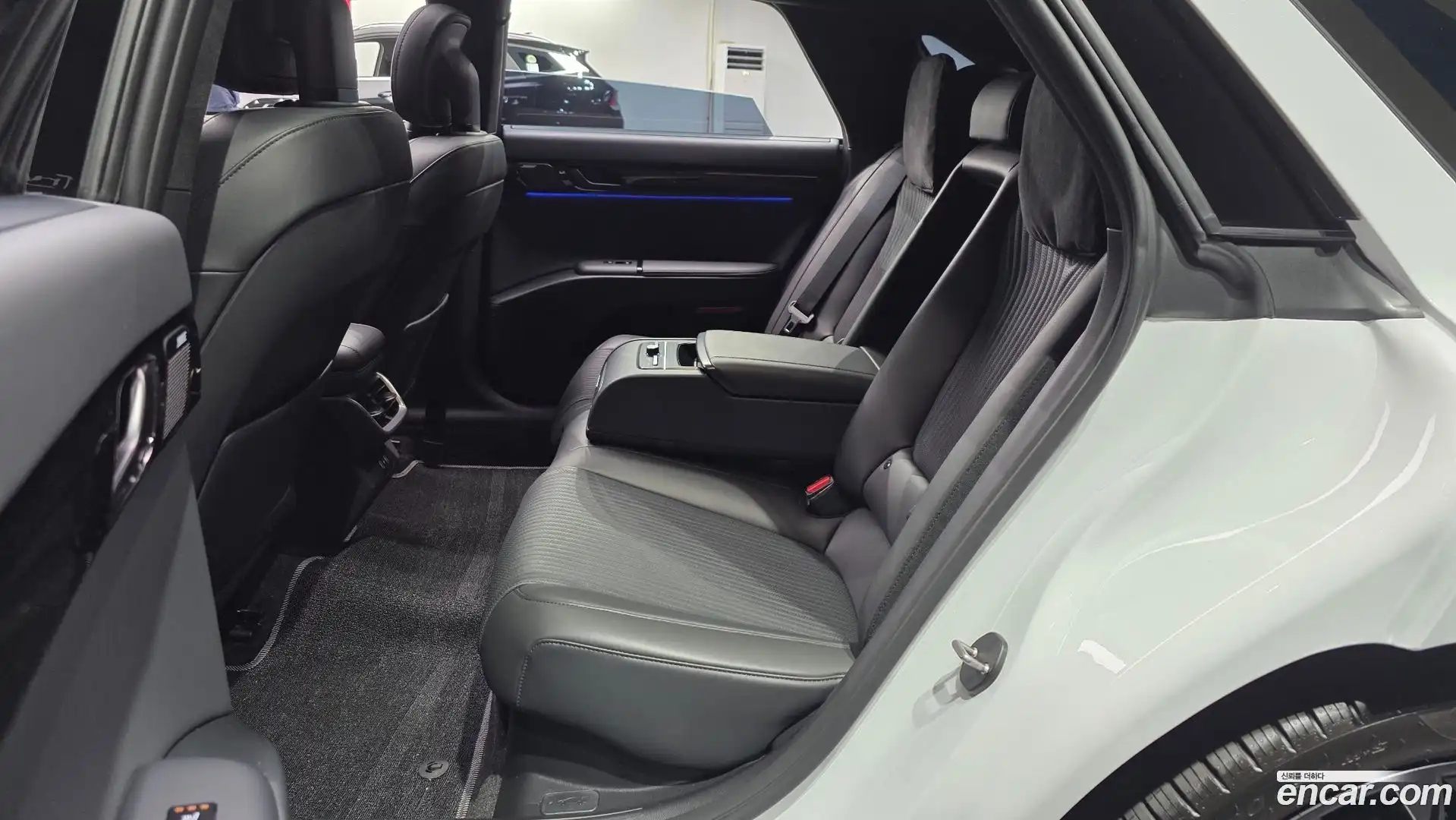 Grandeur Hyundai 2023.11-OPTION-015