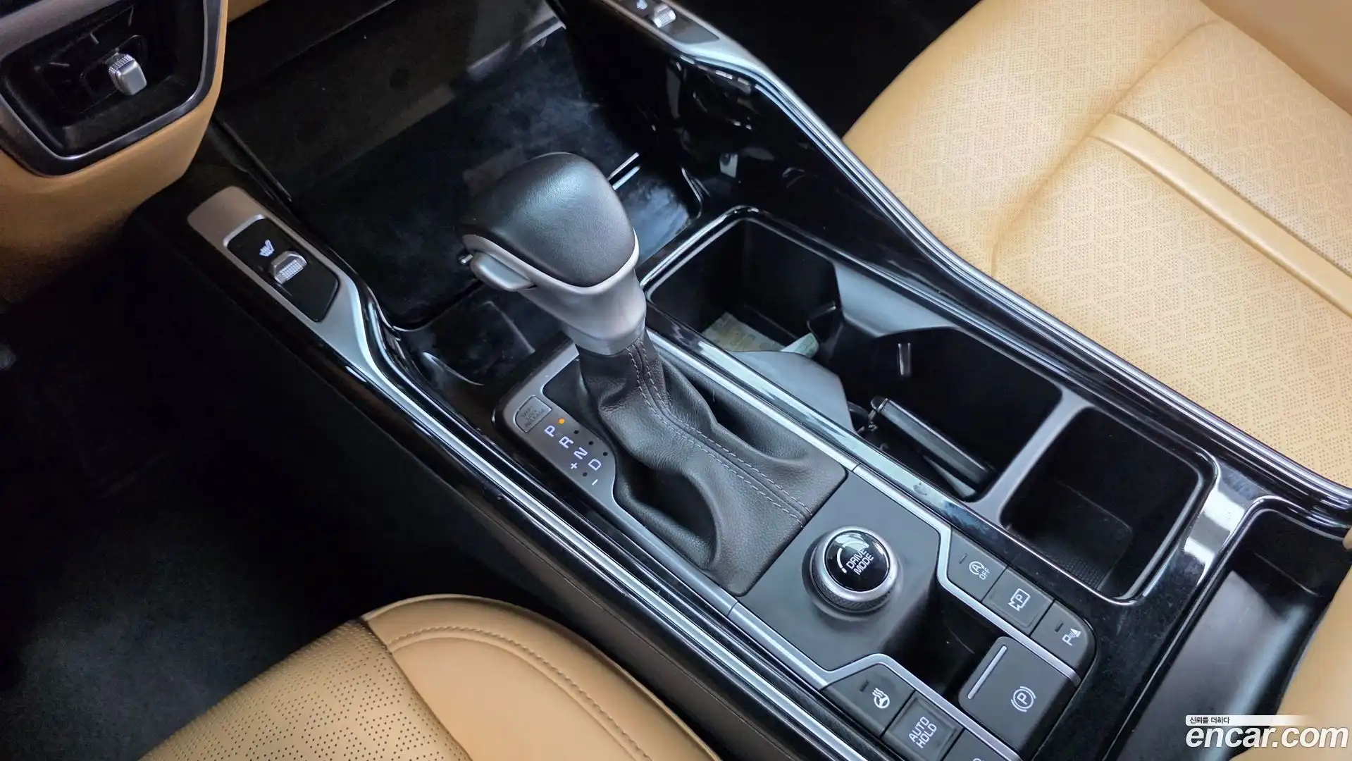 Sorento Kia 2022.2-INNER-009