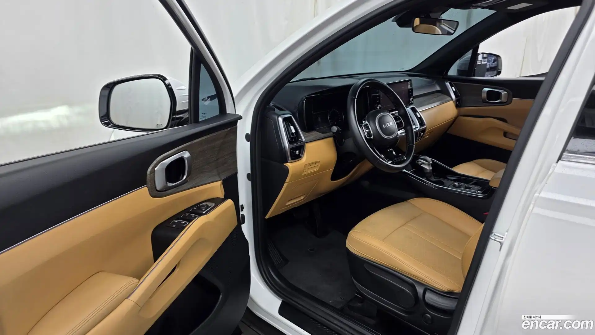 Sorento Kia 2022.2-INNER-010
