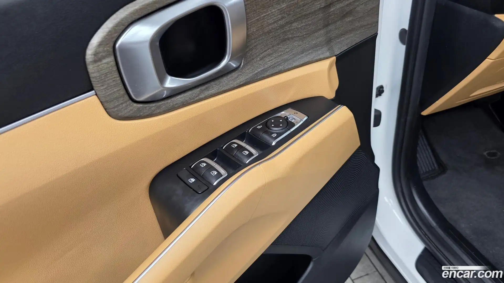 Sorento Kia 2022.2-OPTION-043