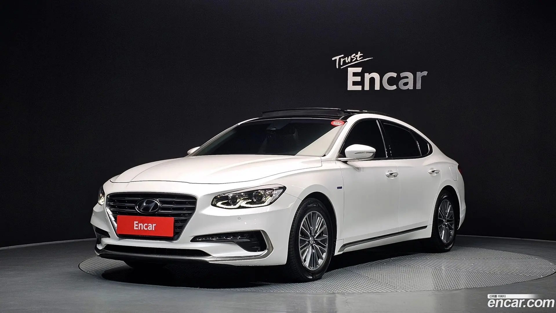 Main__Slider__Photo:Grandeur Hyundai 2019.6-0