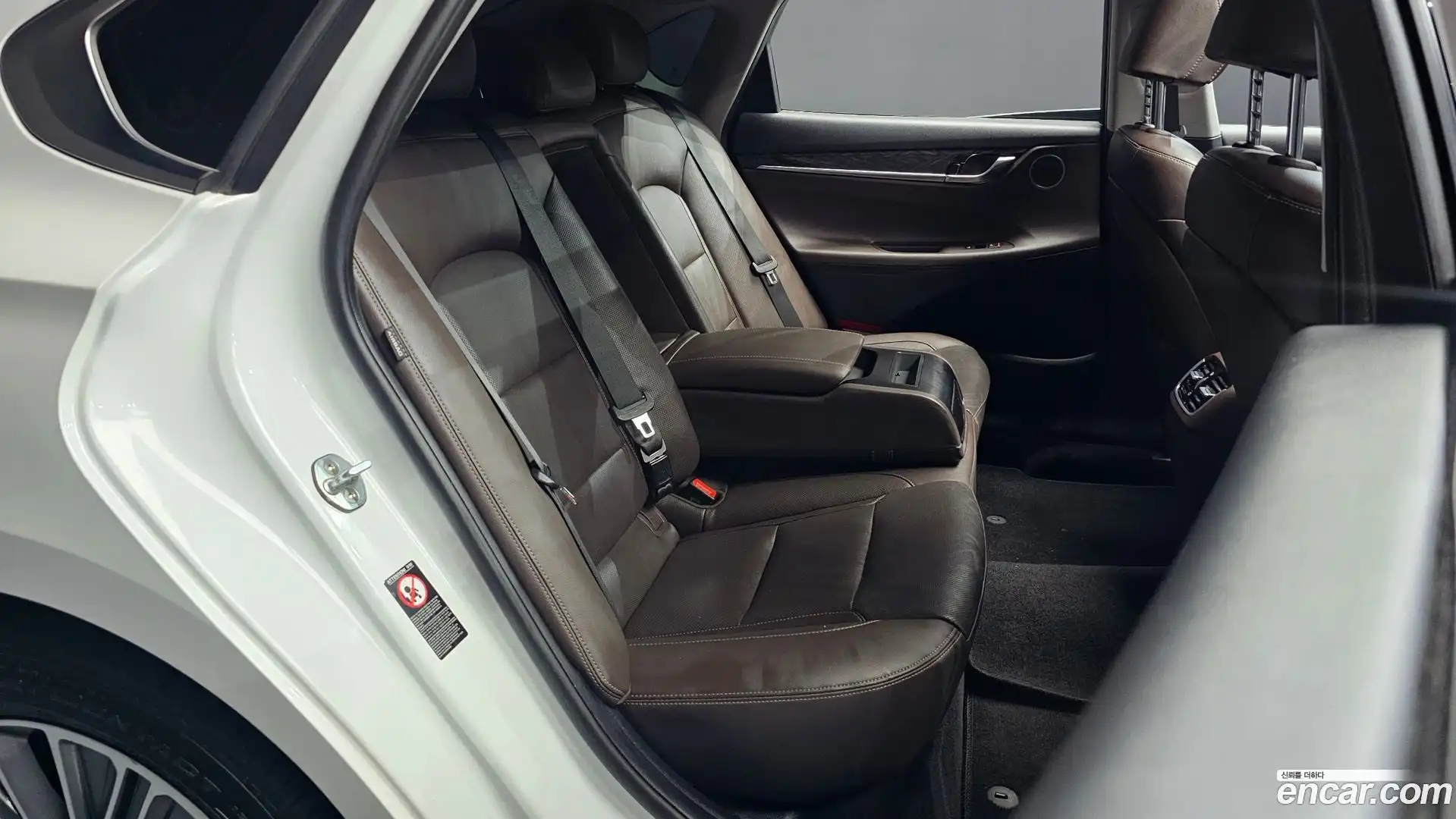 Grandeur Hyundai 2019.6-OPTION-015