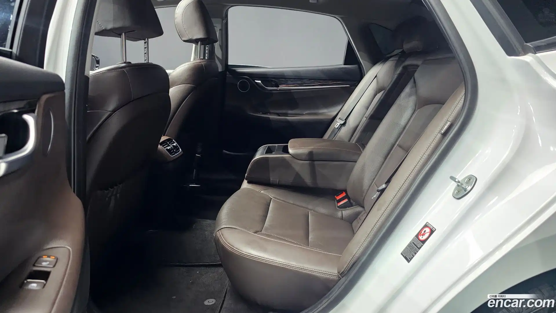 Grandeur Hyundai 2019.6-OPTION-016