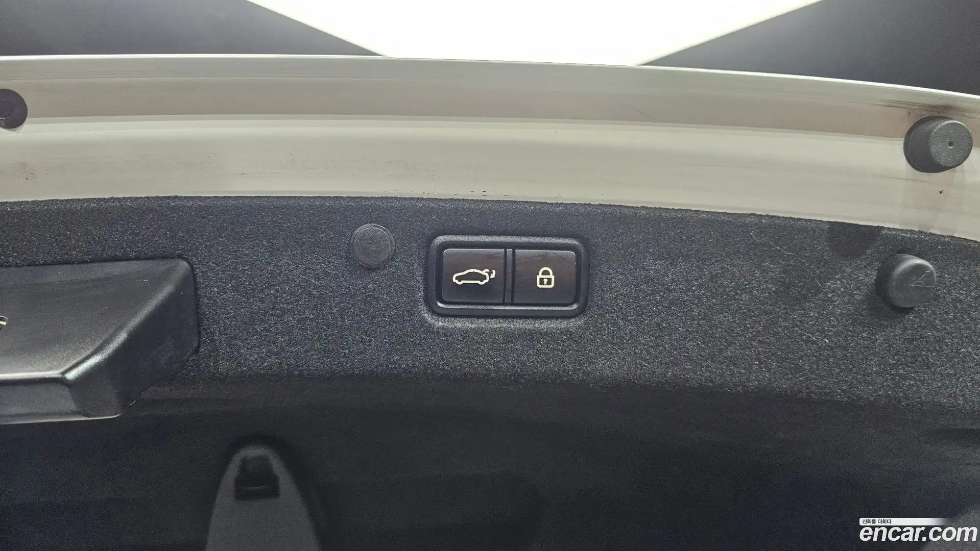Grandeur Hyundai 2019.6-OPTION-044