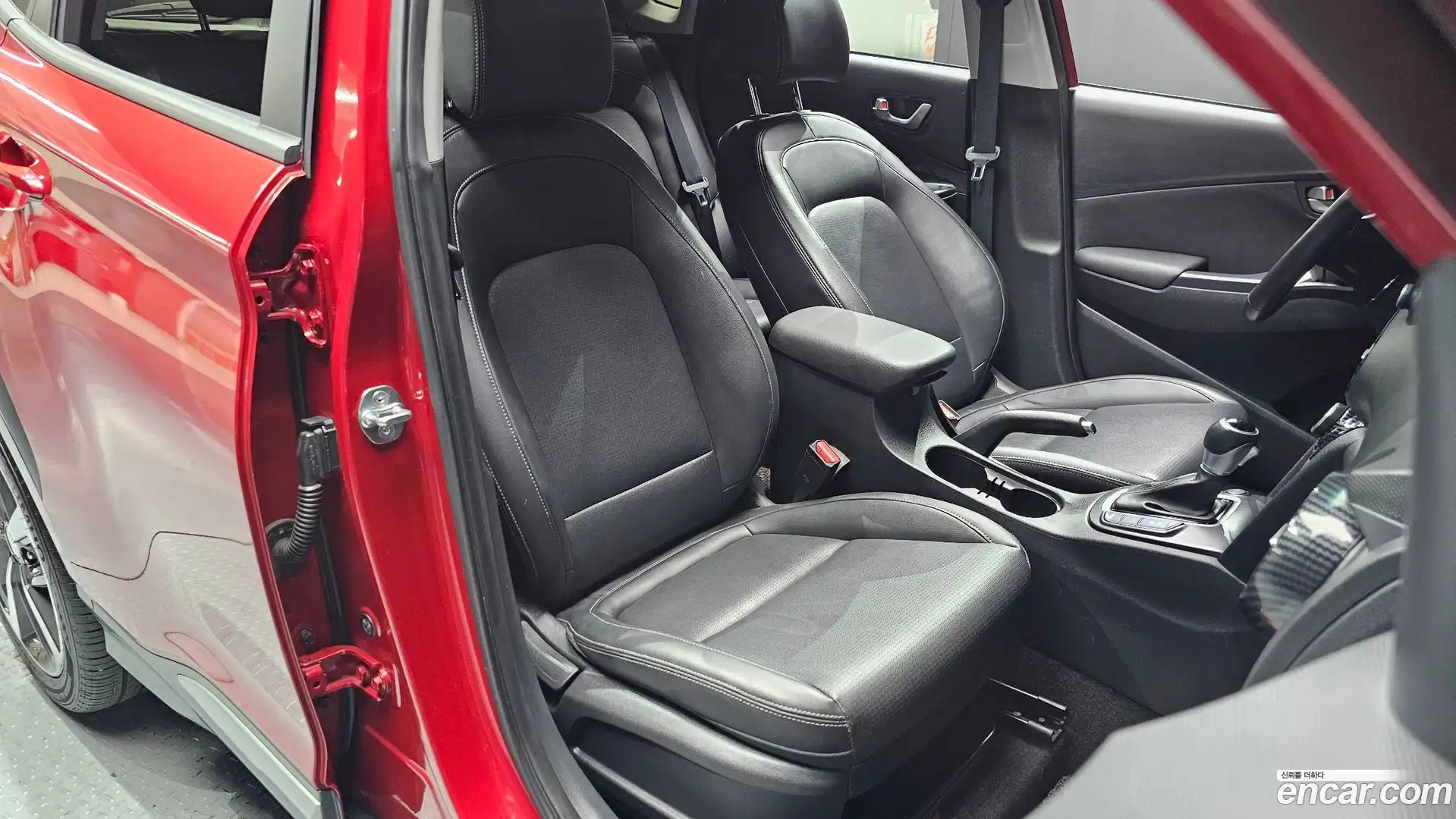 Kona Hyundai 2018.2-OPTION-015