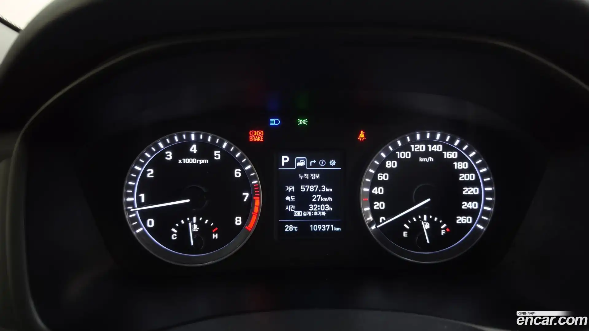 Sonata Hyundai 2019.2-INNER-008