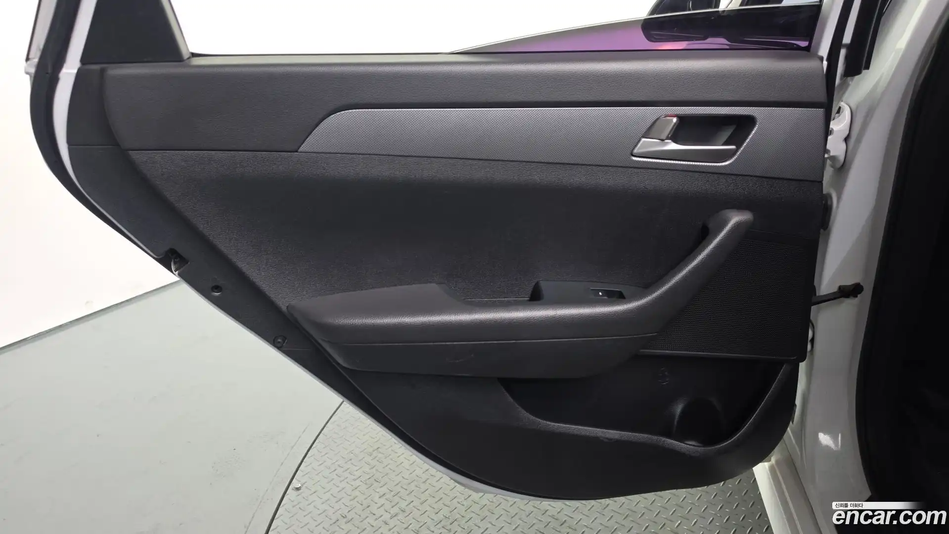 Sonata Hyundai 2019.2-INNER-035