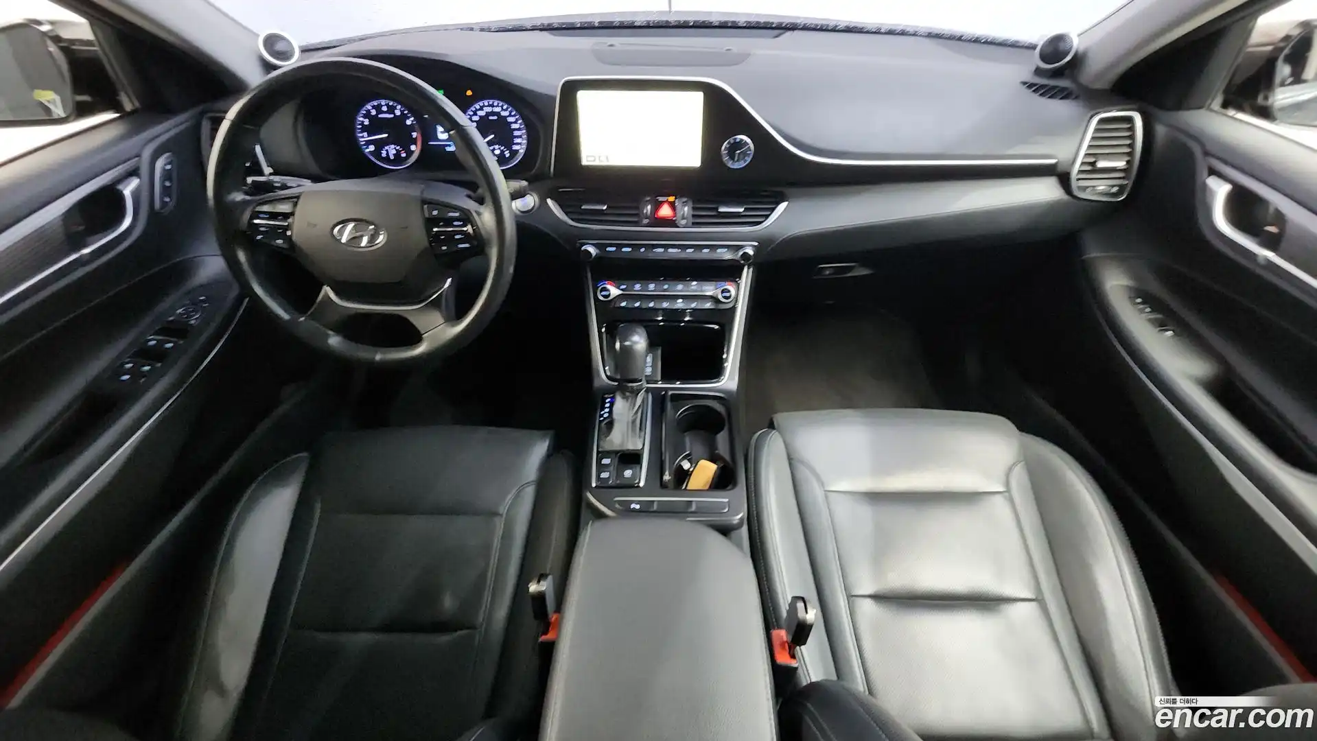 Grandeur Hyundai 2016.11-INNER-007