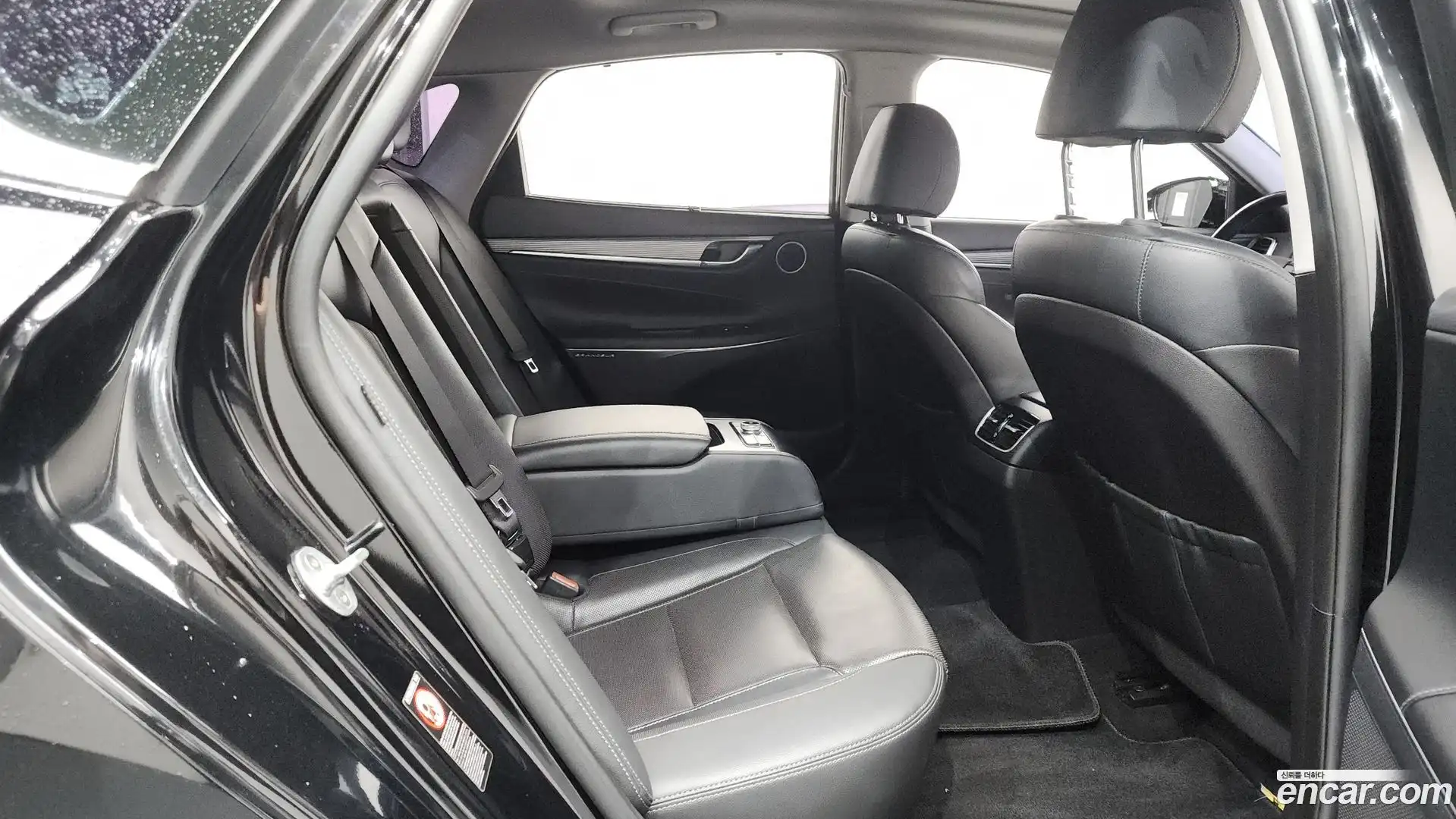 Grandeur Hyundai 2016.11-OPTION-015