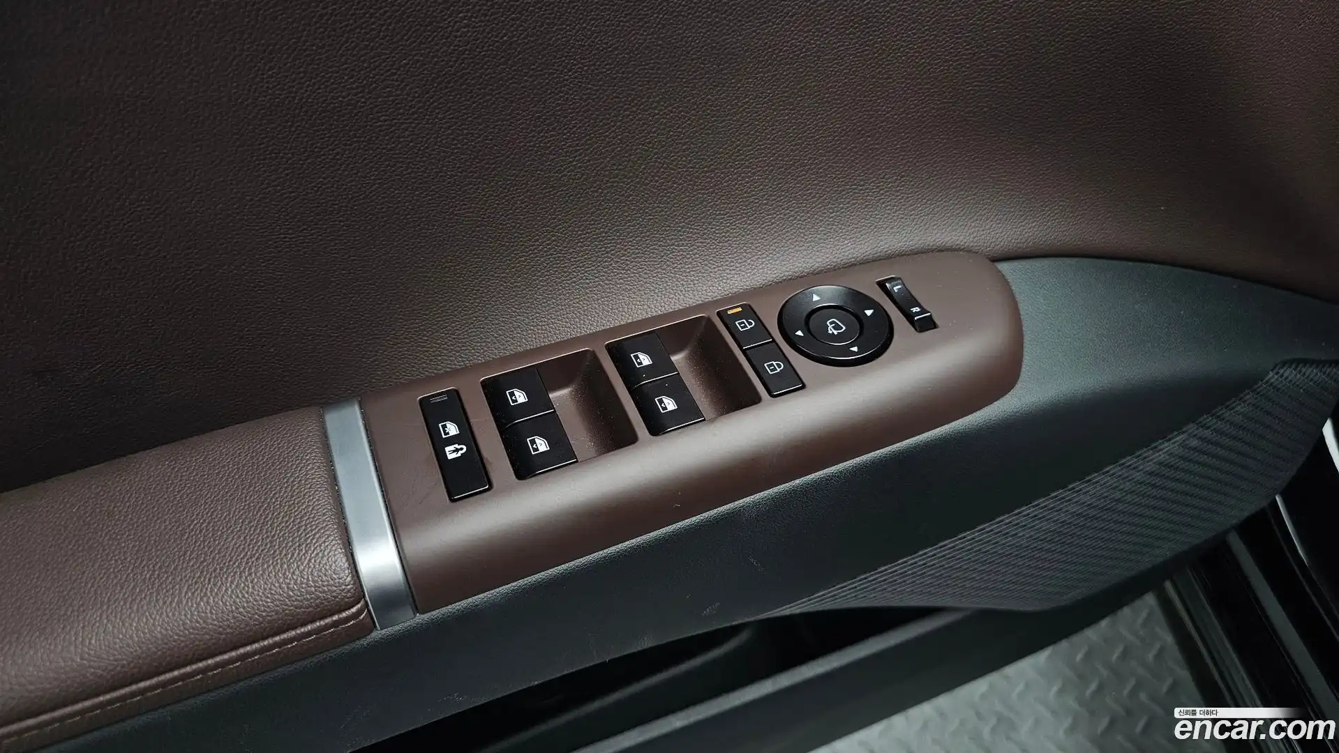 Grandeur Hyundai 2024.8-OPTION-020