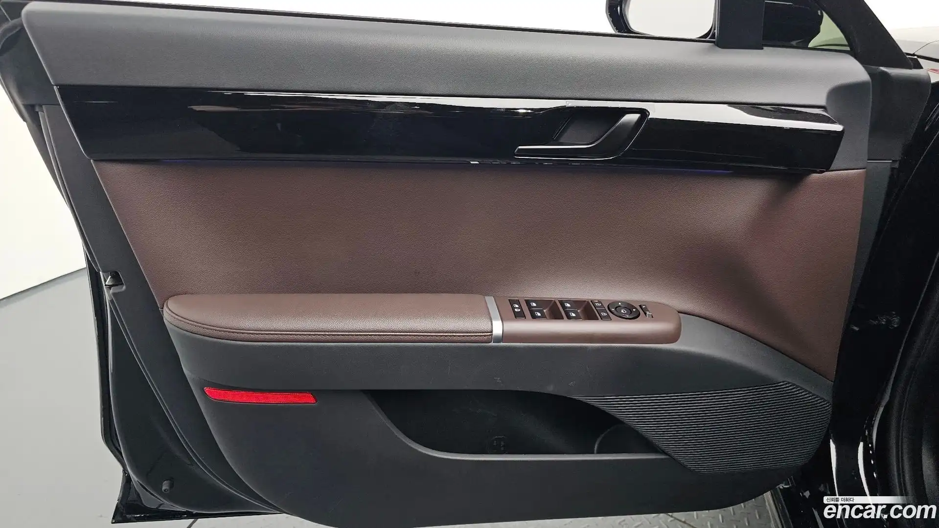 Grandeur Hyundai 2024.8-INNER-034
