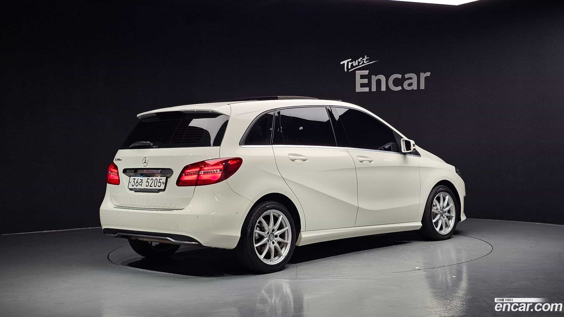 B-Class Mercedes-Benz 2017.2-OUTER-002