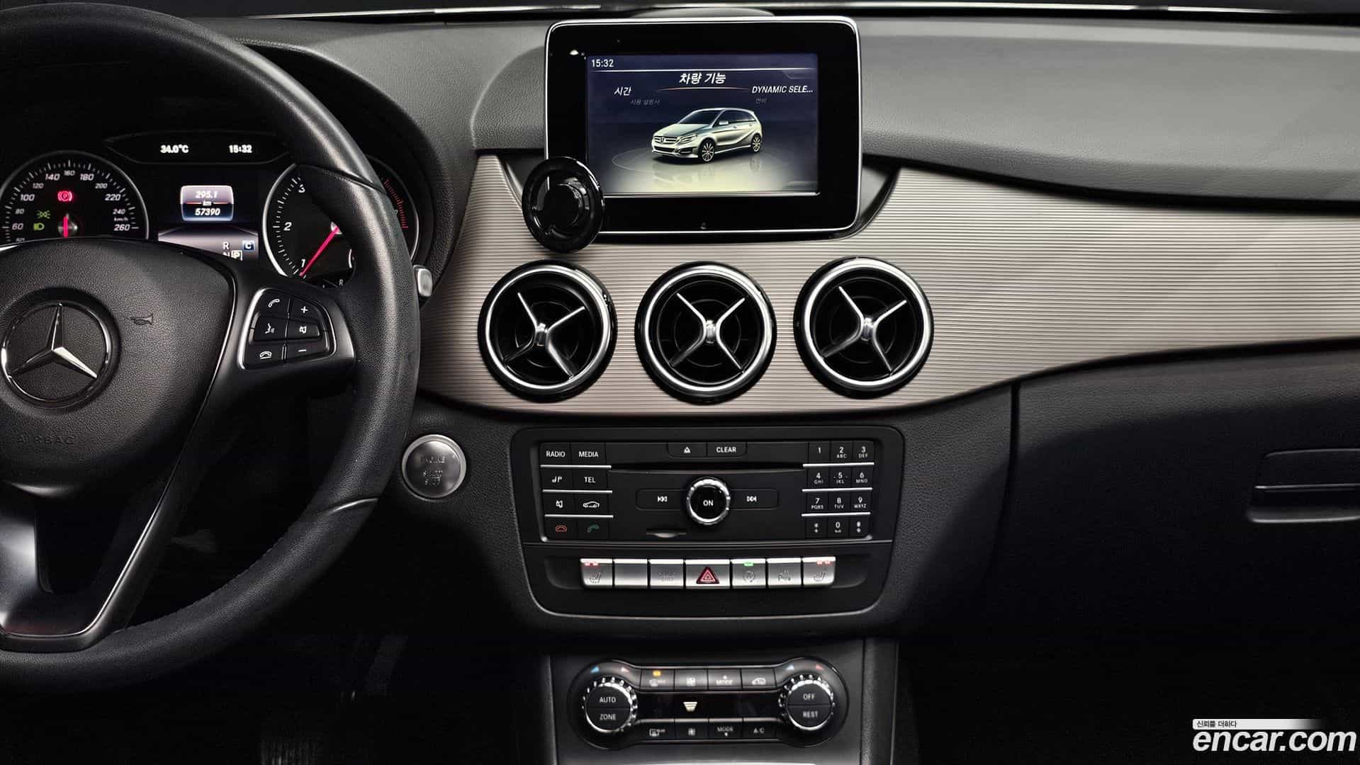 B-Class Mercedes-Benz 2017.2-OPTION-019