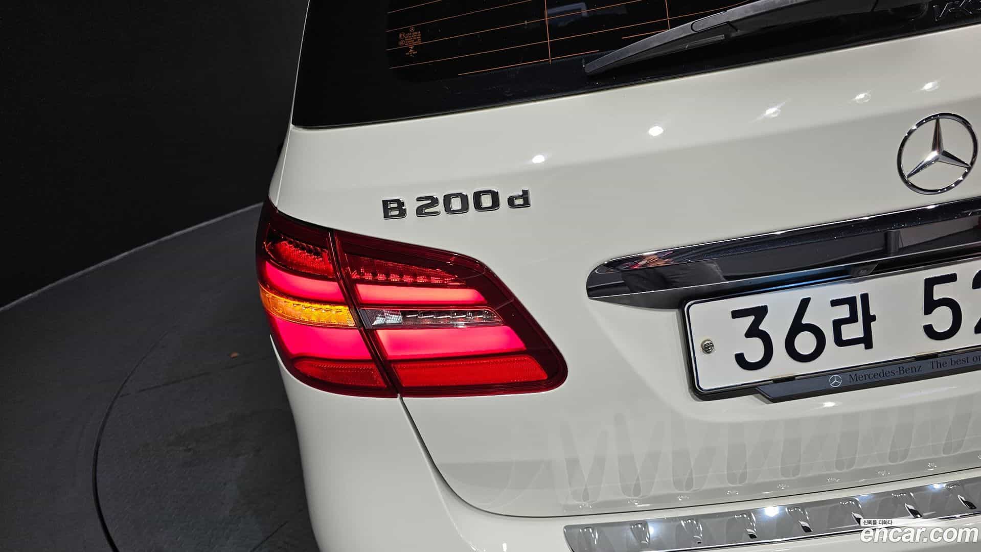 B-Class Mercedes-Benz 2017.2-OUTER-033