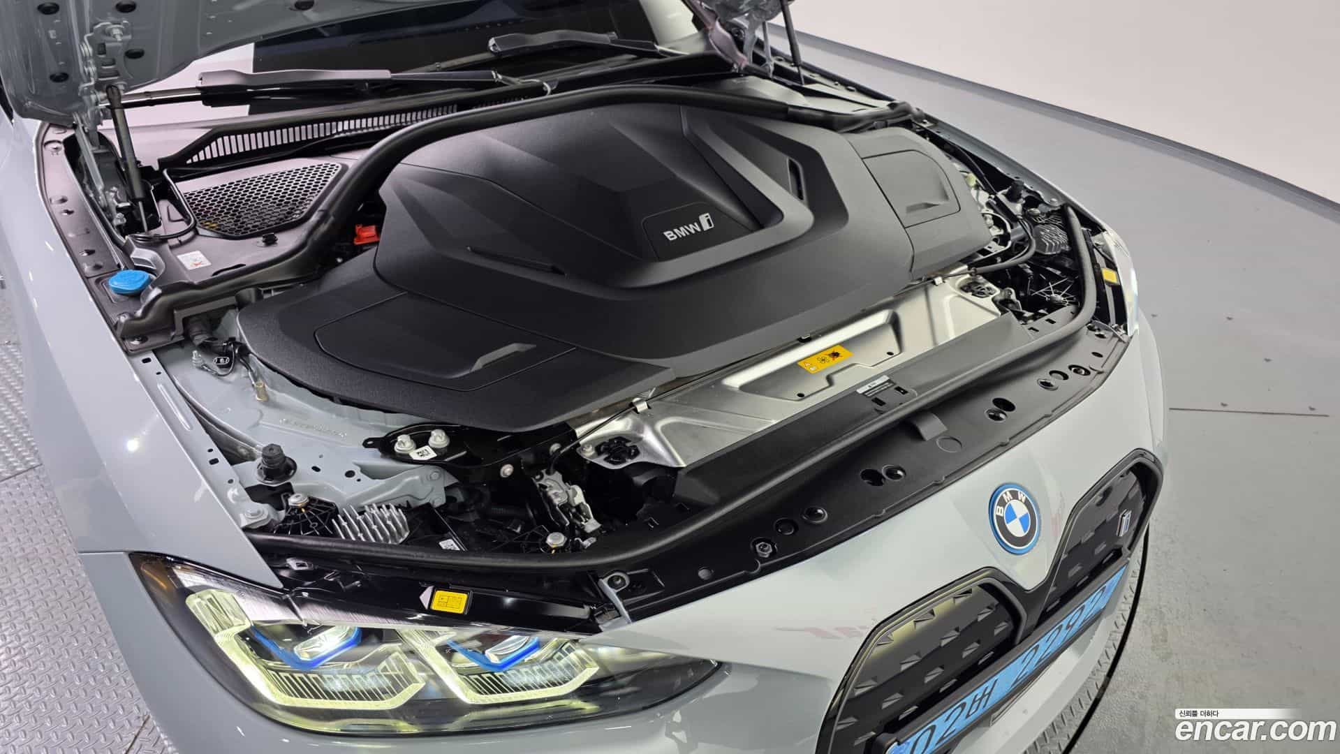 i4 BMW 2023.8-OUTER-006