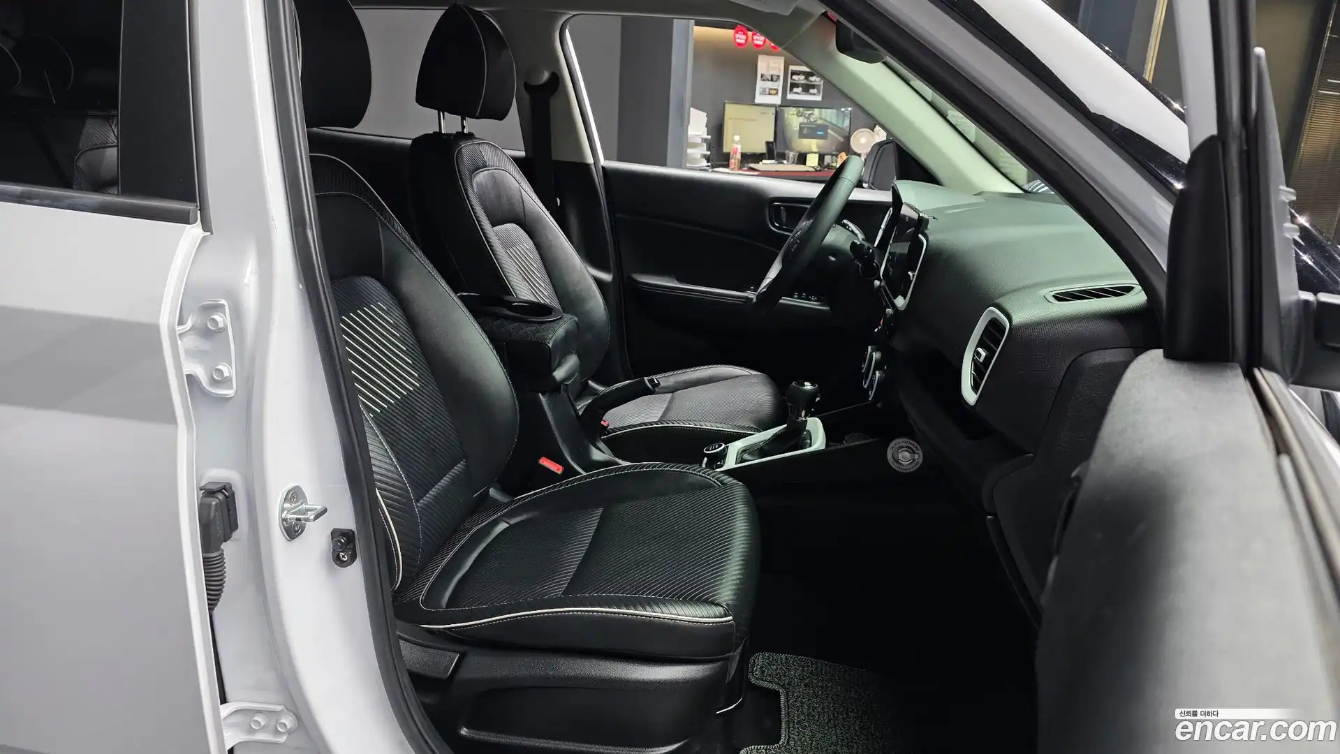 Venue Hyundai 2019.6-OPTION-015