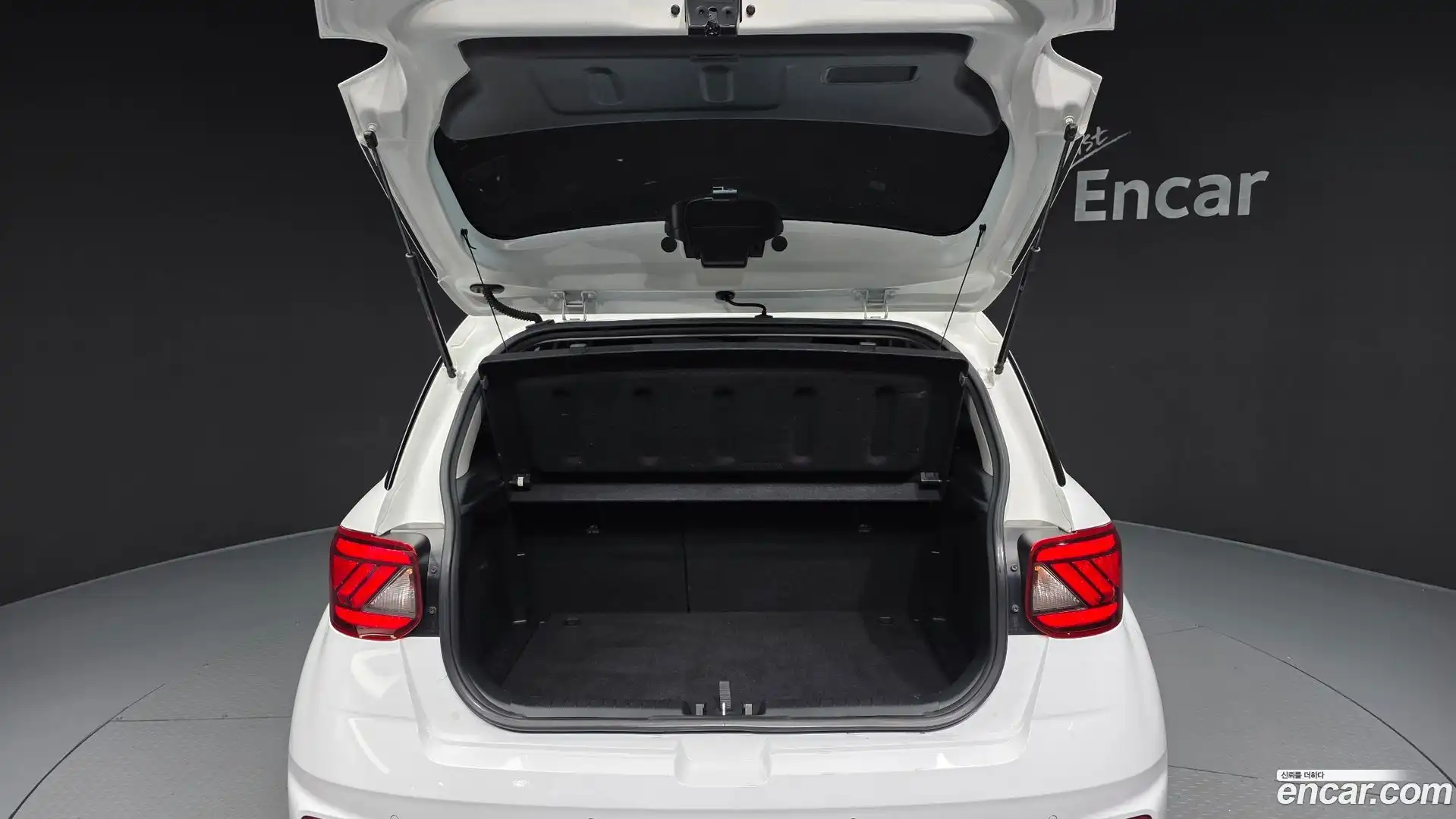 Venue Hyundai 2019.6-OPTION-024