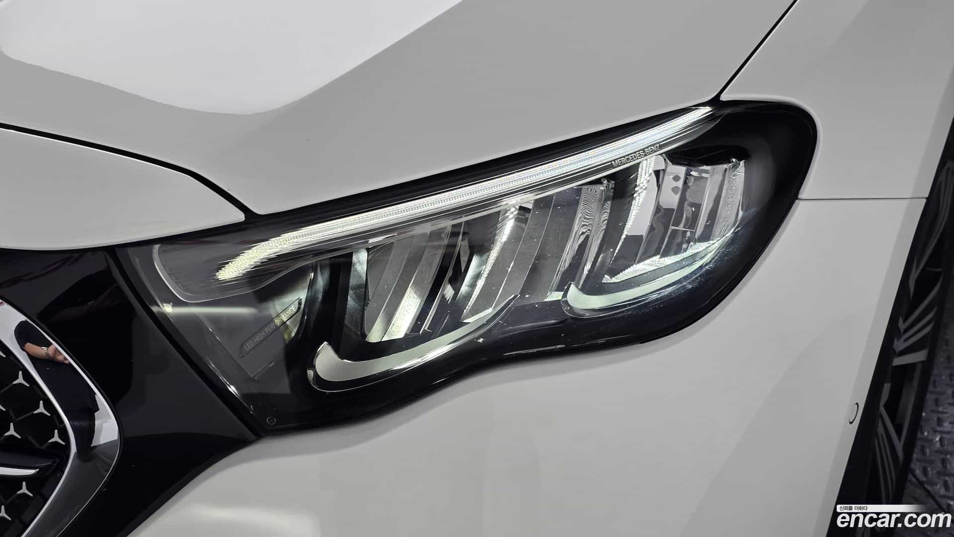 E-Class Mercedes-Benz 2025.4-OUTER-032