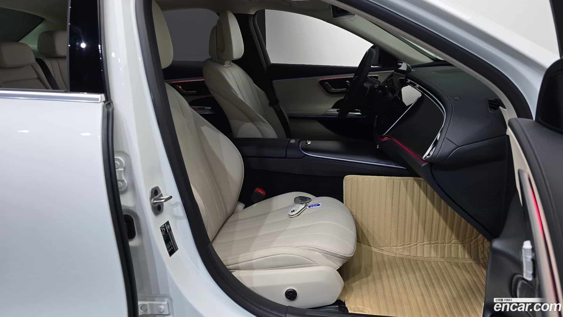 E-Class Mercedes-Benz 2025.4-INNER-036