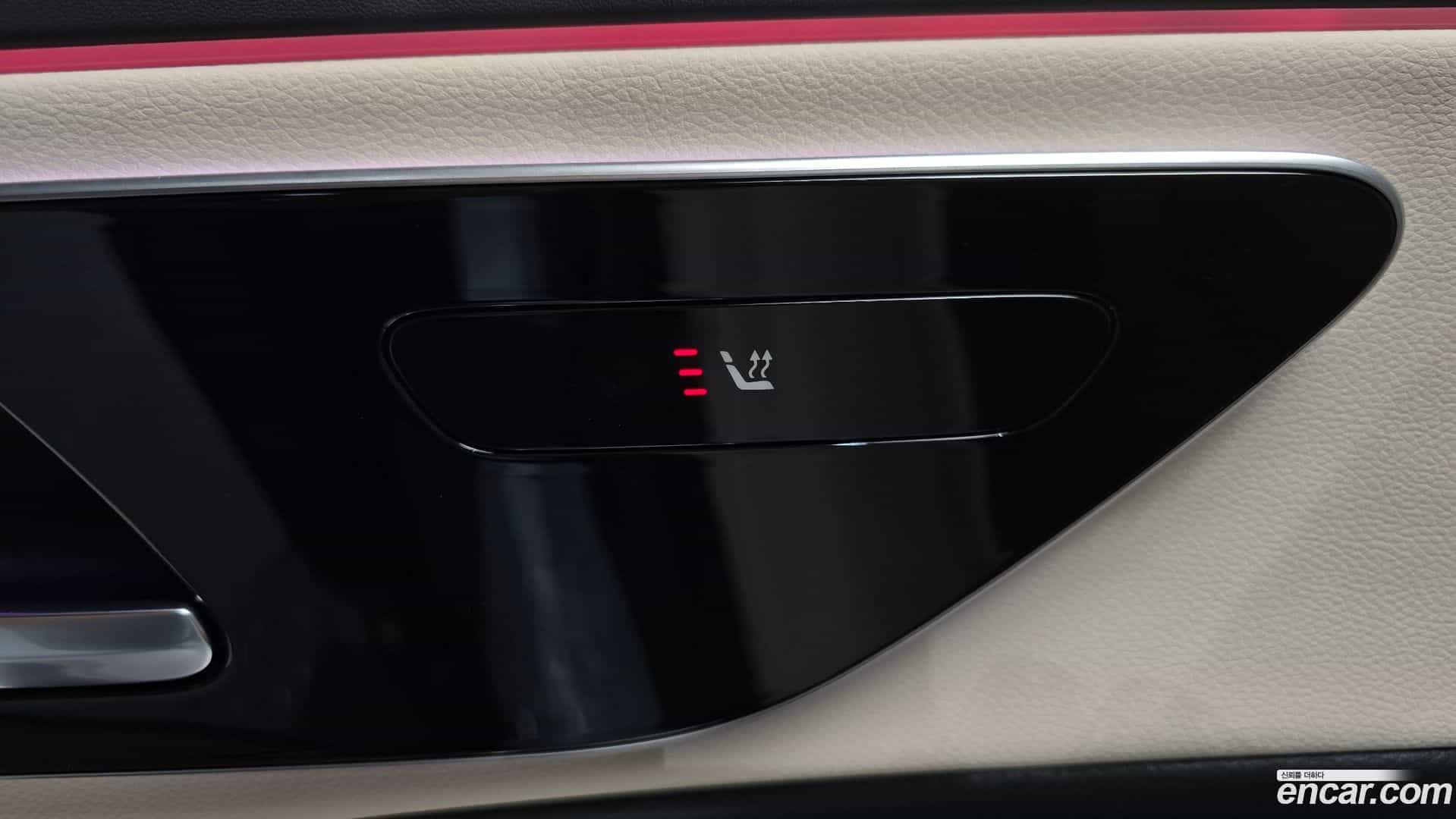 E-Class Mercedes-Benz 2025.4-OPTION-043