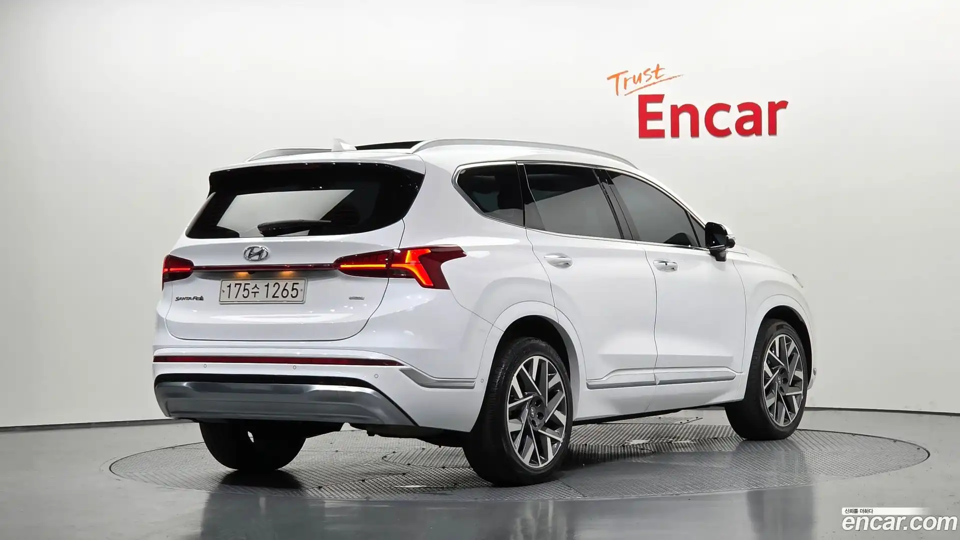 Santafe Hyundai 2021.7-OUTER-002