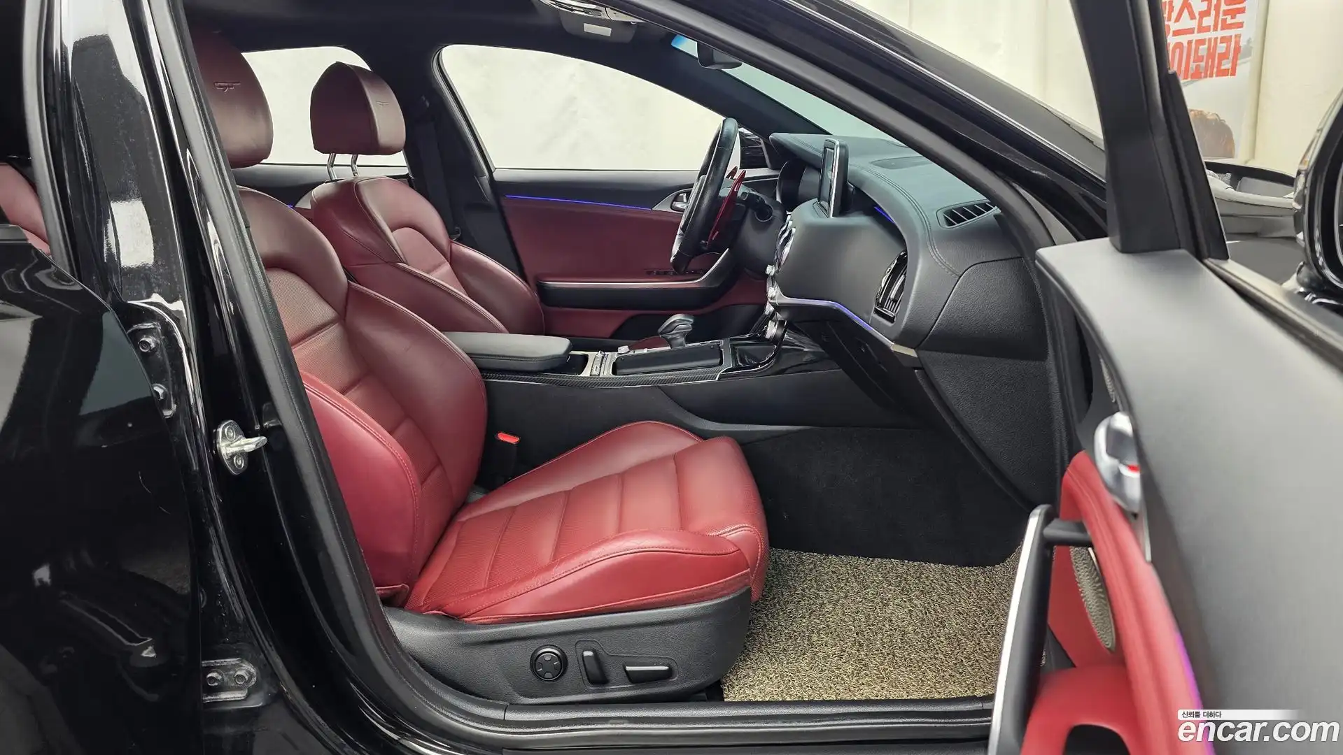 Stinger Kia 2018.6-OPTION-015