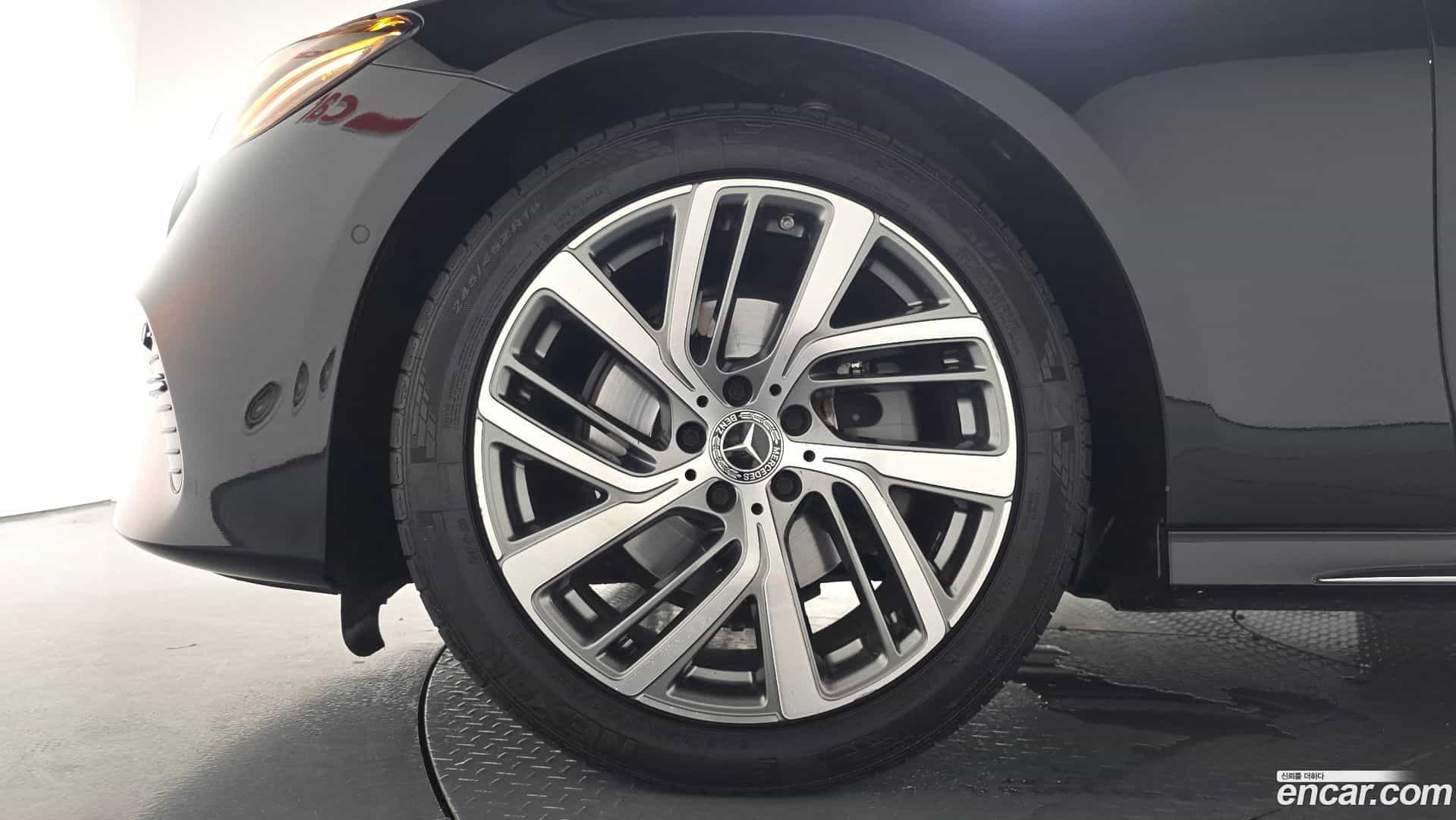 E-Class Mercedes-Benz 2024.6-OUTER-005