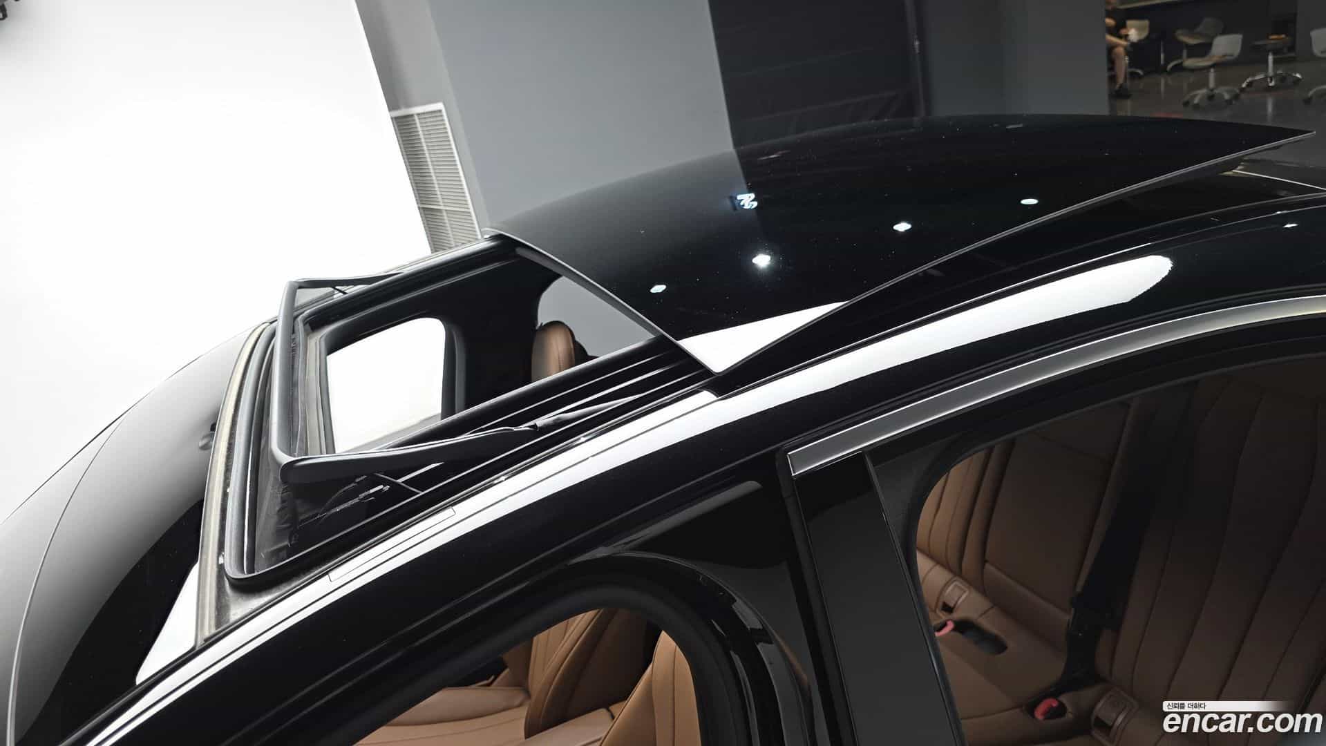 E-Class Mercedes-Benz 2024.6-OPTION-019