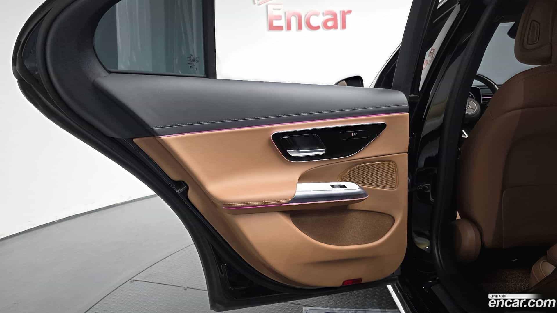E-Class Mercedes-Benz 2024.6-INNER-035