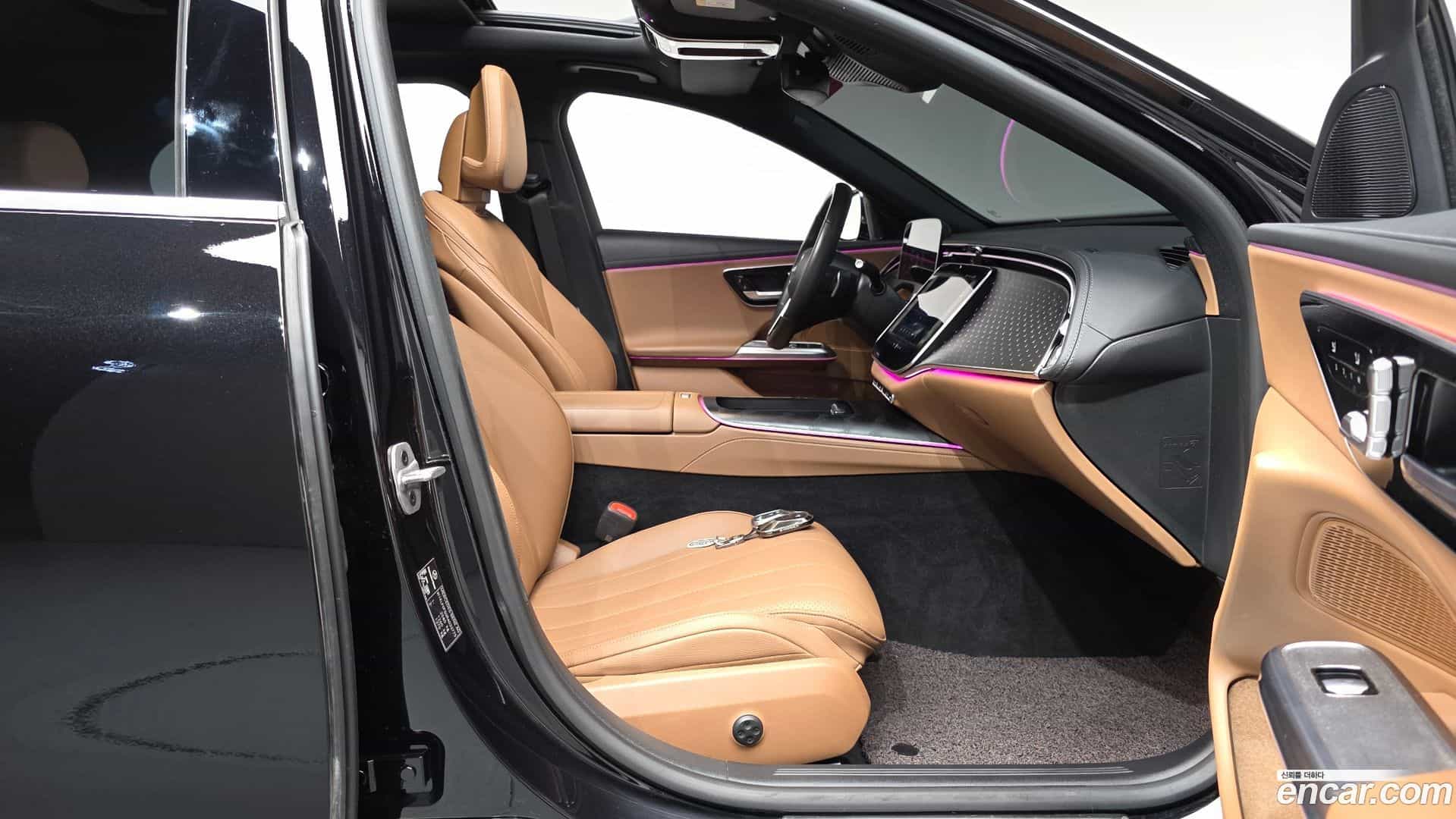 E-Class Mercedes-Benz 2024.6-INNER-036