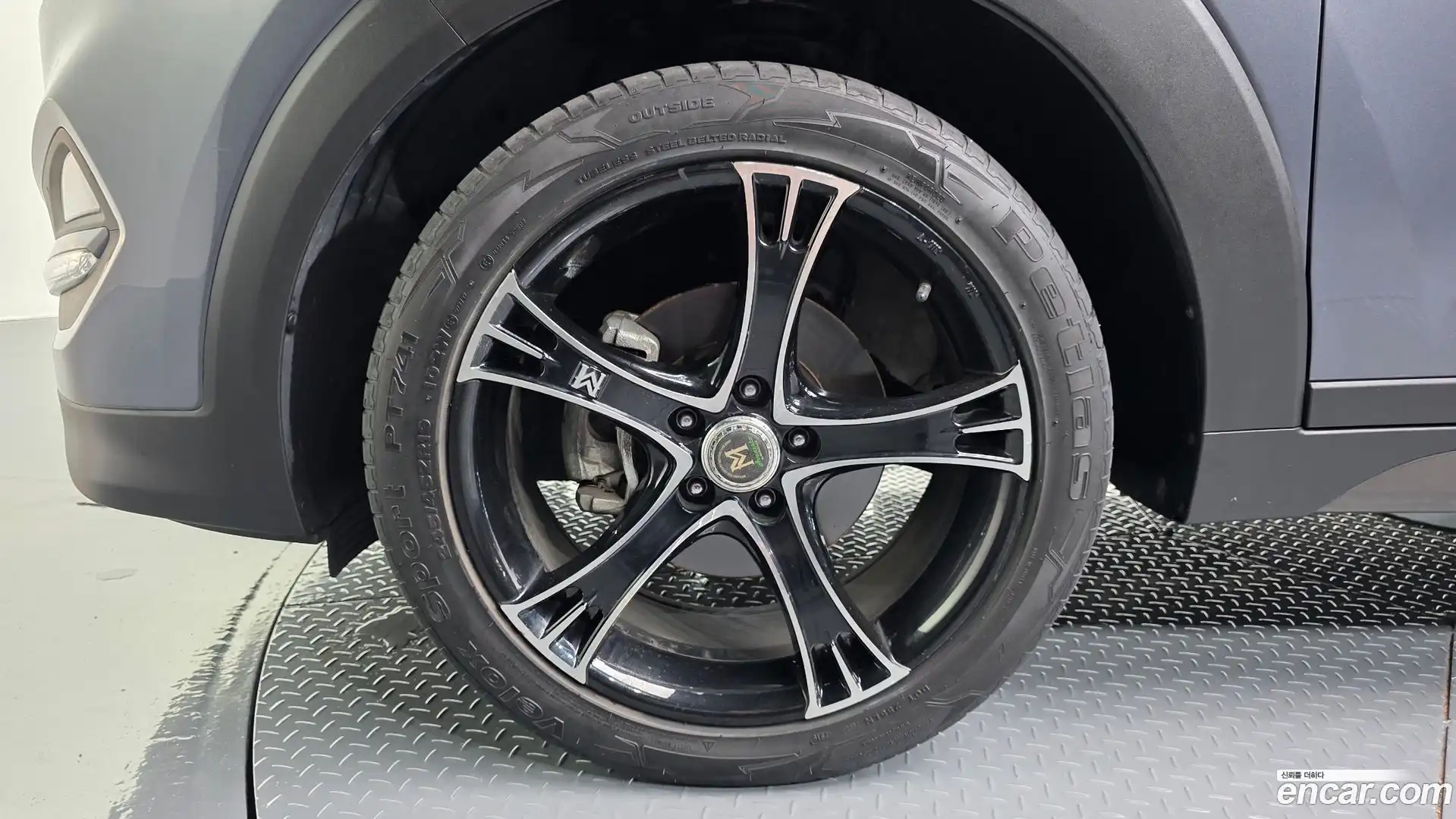 Tucson Hyundai 2015.9-OUTER-005
