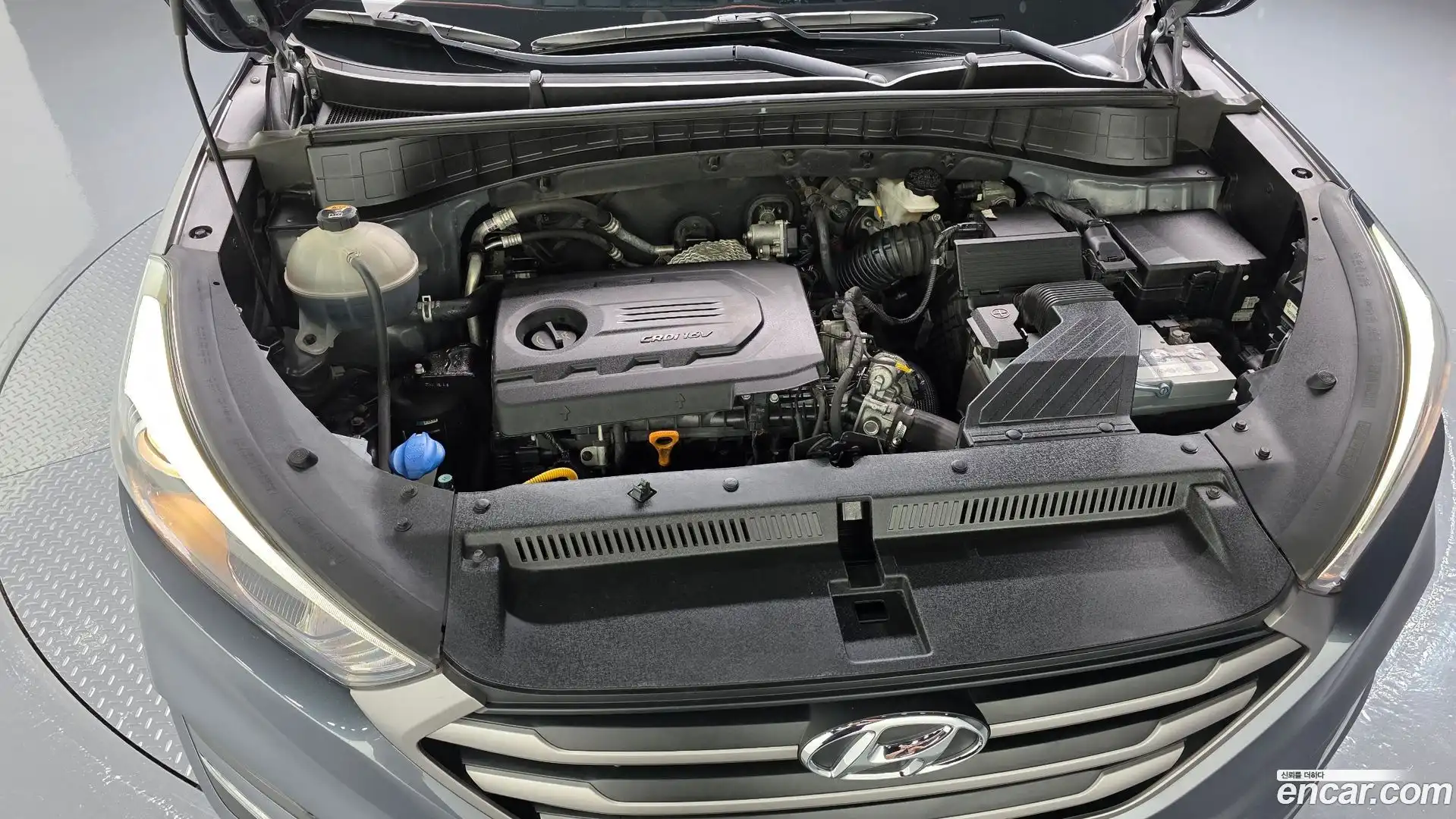 Tucson Hyundai 2015.9-OUTER-006