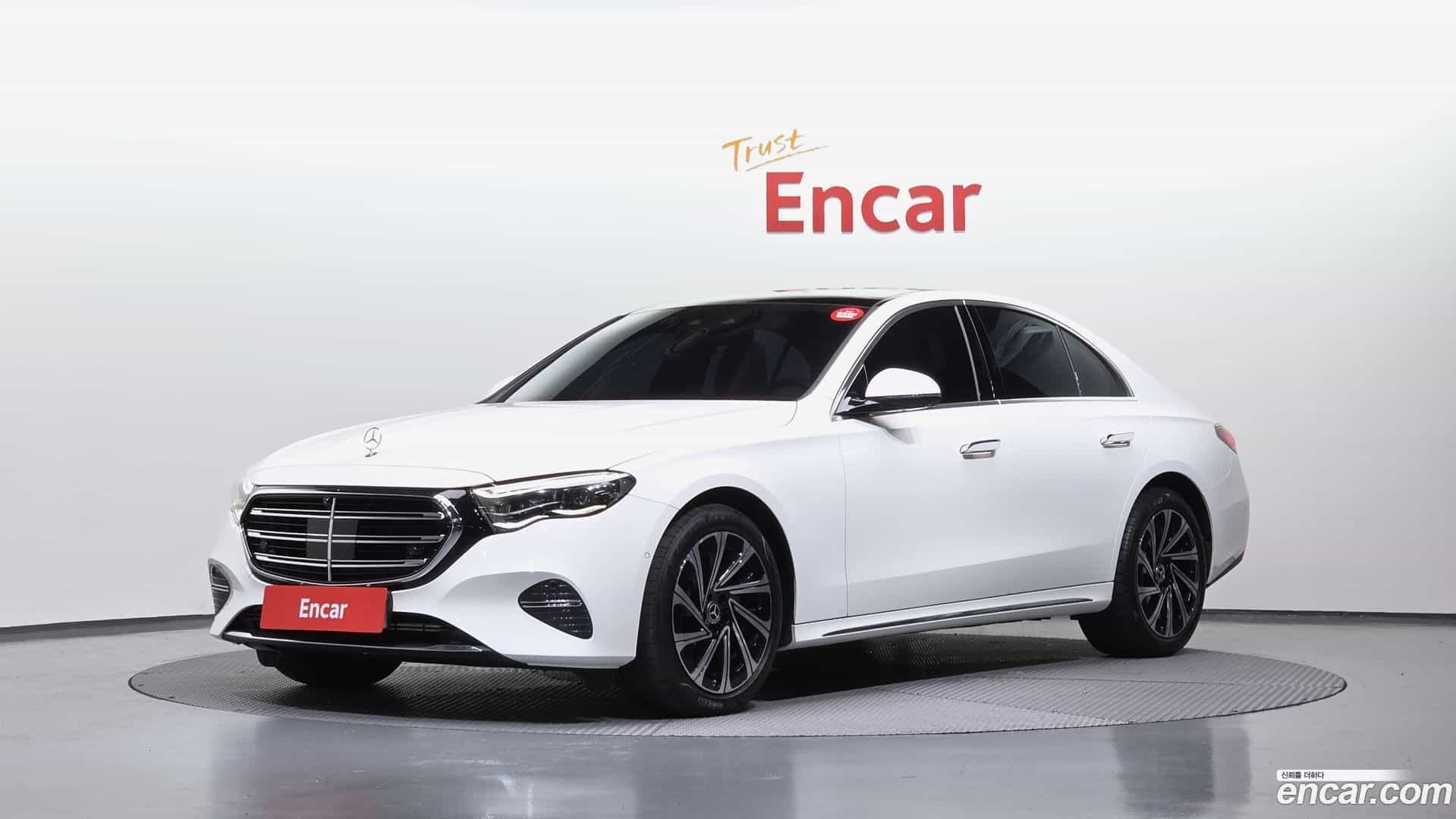 E-Class Mercedes-Benz 2024.3-OUTER-001