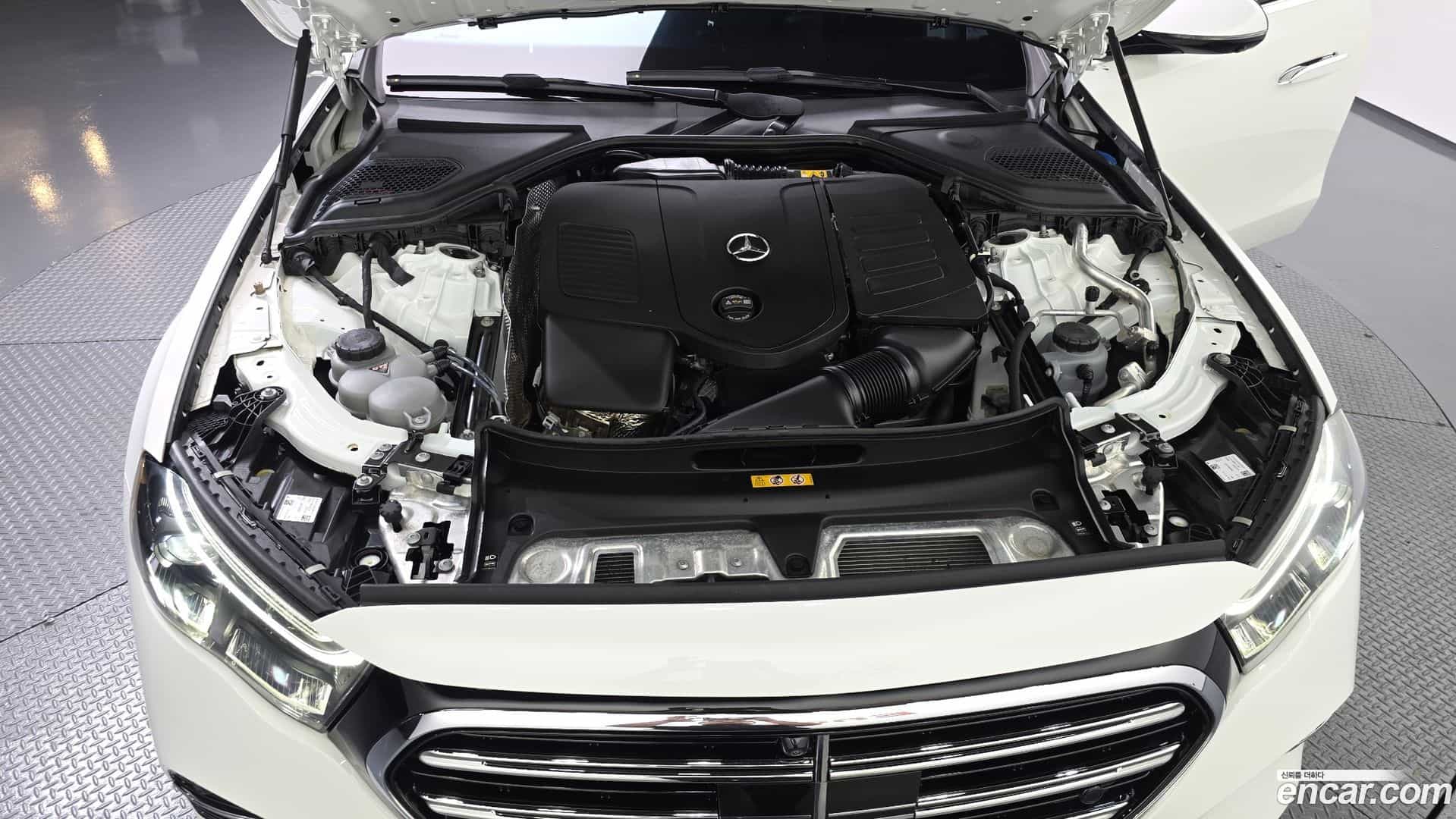 E-Class Mercedes-Benz 2024.3-OUTER-006