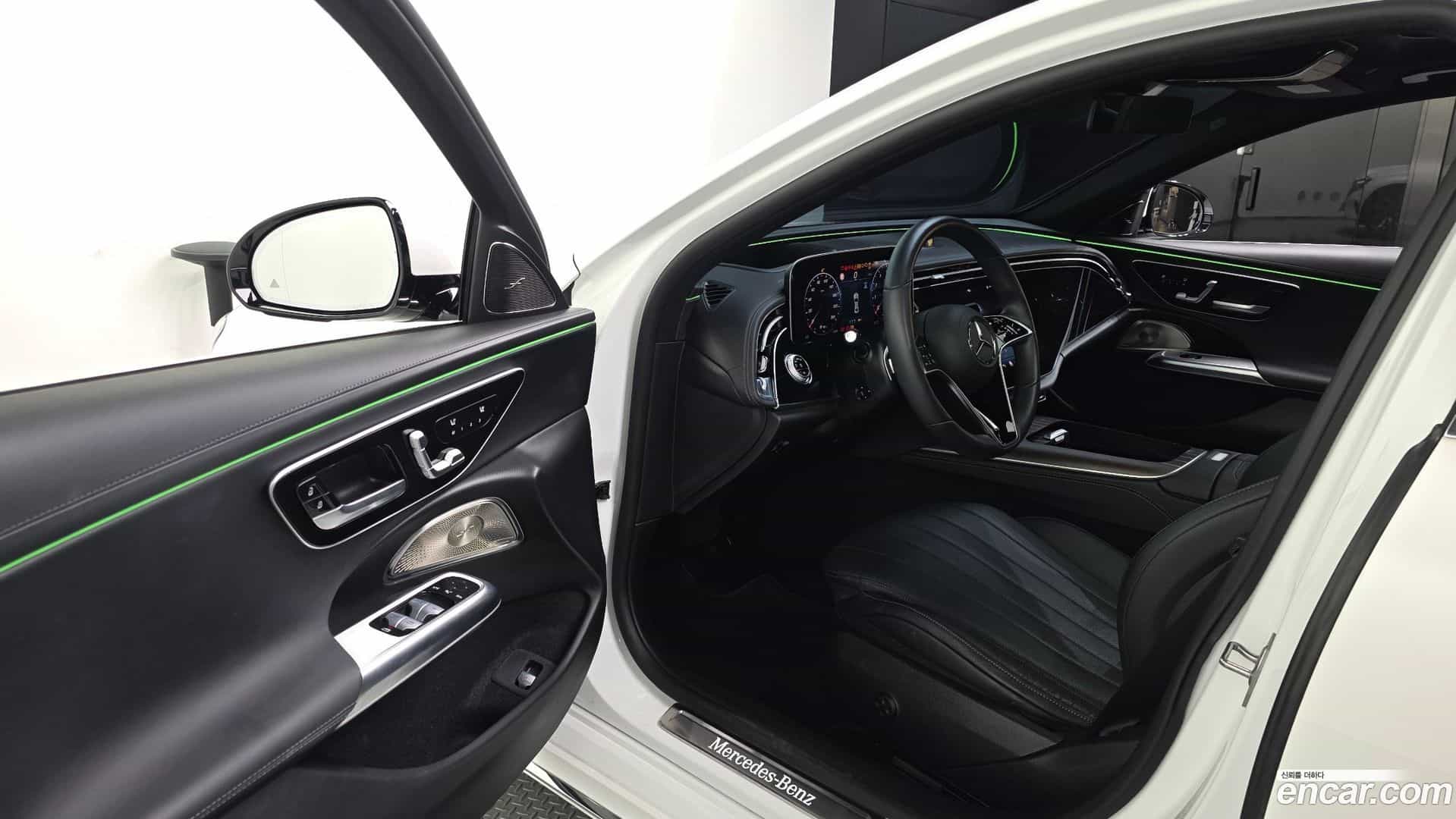 E-Class Mercedes-Benz 2024.3-INNER-010