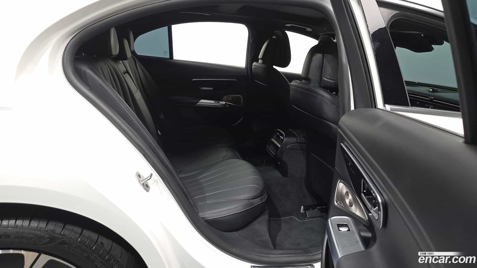 E-Class Mercedes-Benz 2024.3-OPTION-016
