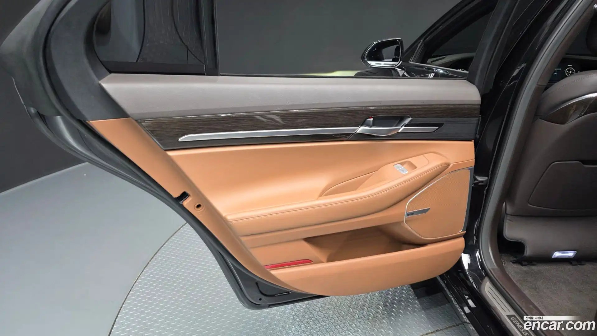 G90 Genesis 2019.9-INNER-035